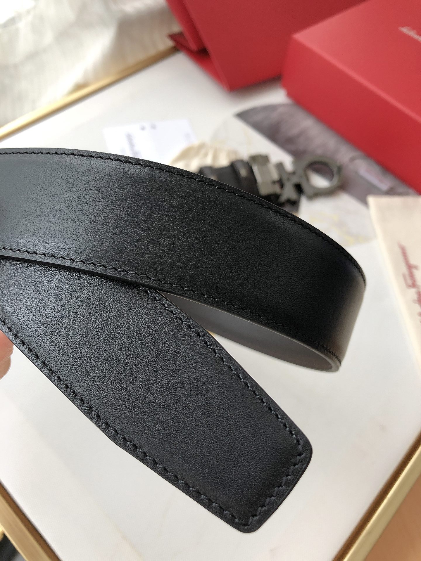 Salvatore Ferragamo Male Leather Belt M