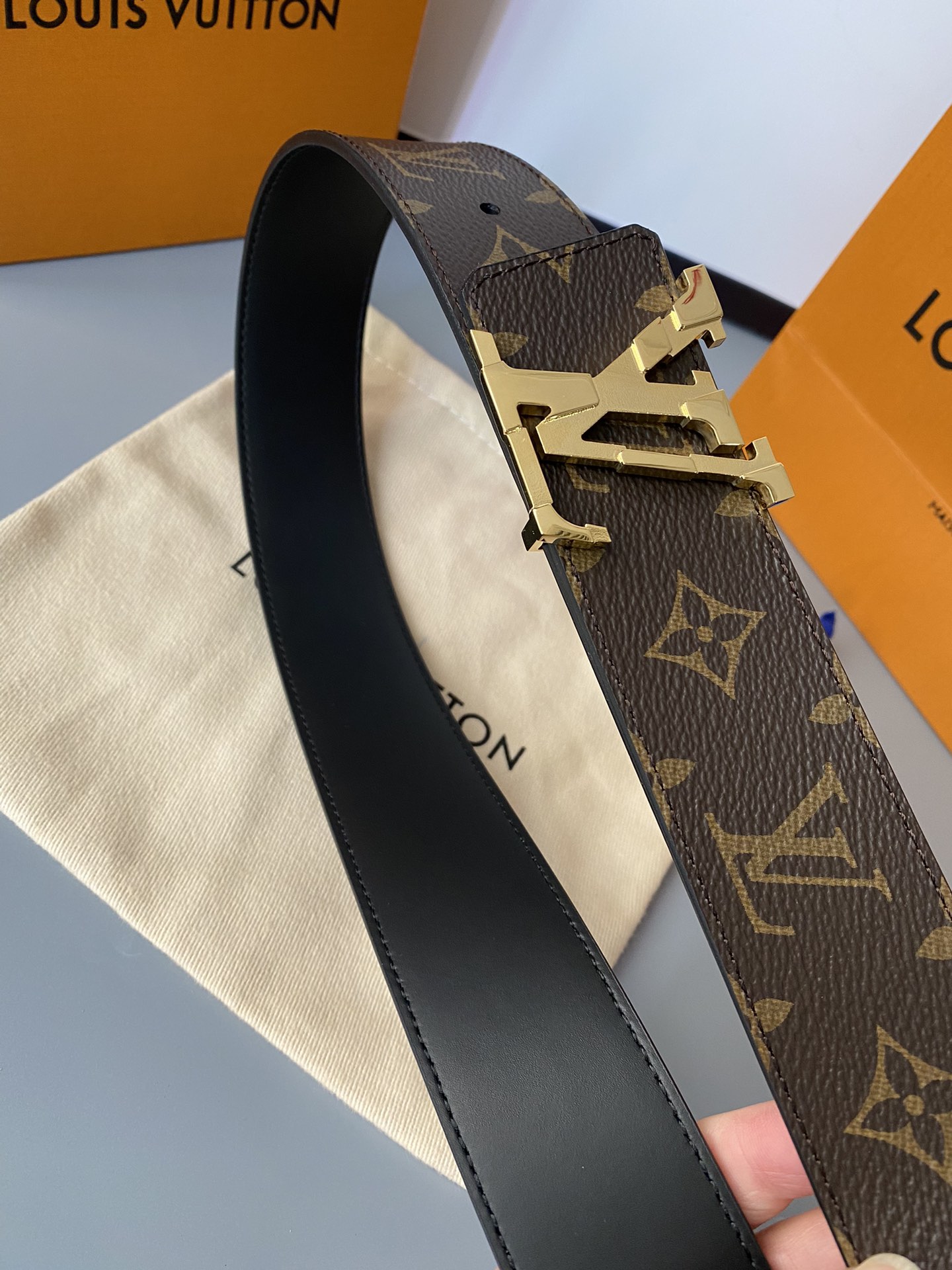Louis Vuitton Basic Belt 40mm-l