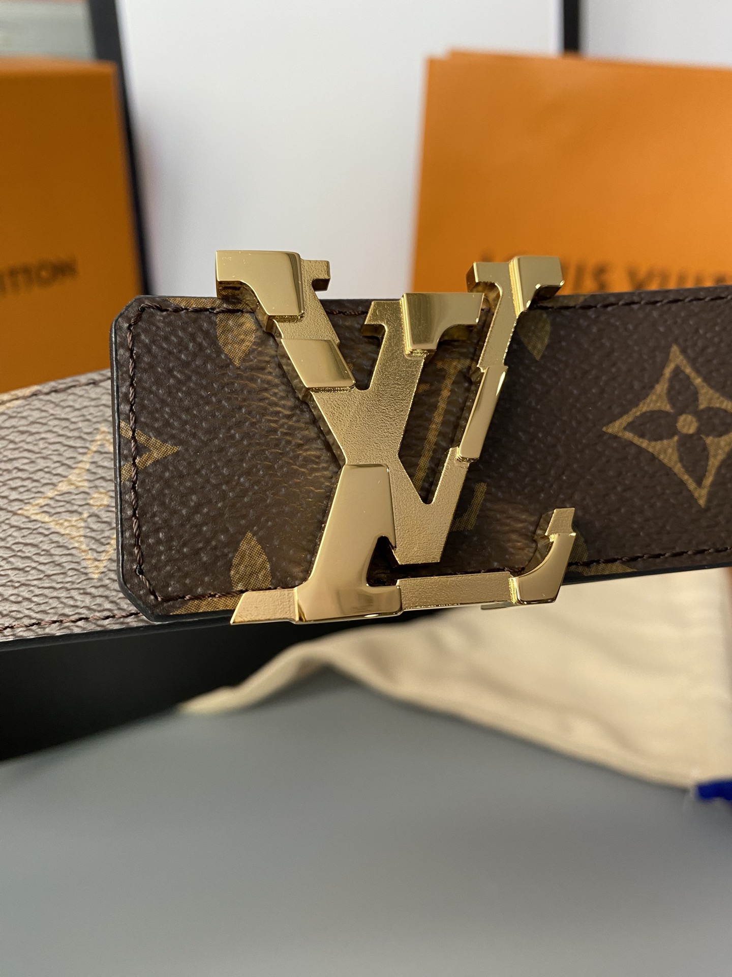 Louis Vuitton Basic Belt 40mm-l