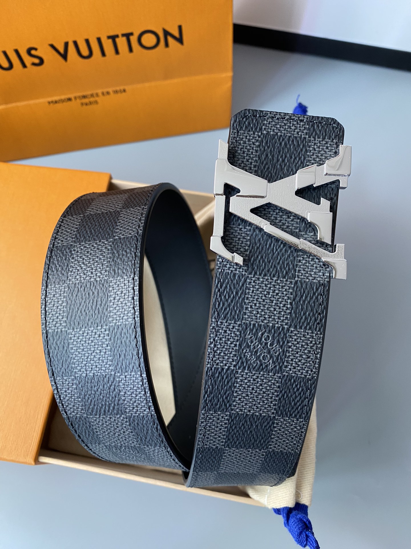 Louis Vuitton Basic Belt 40mm-l