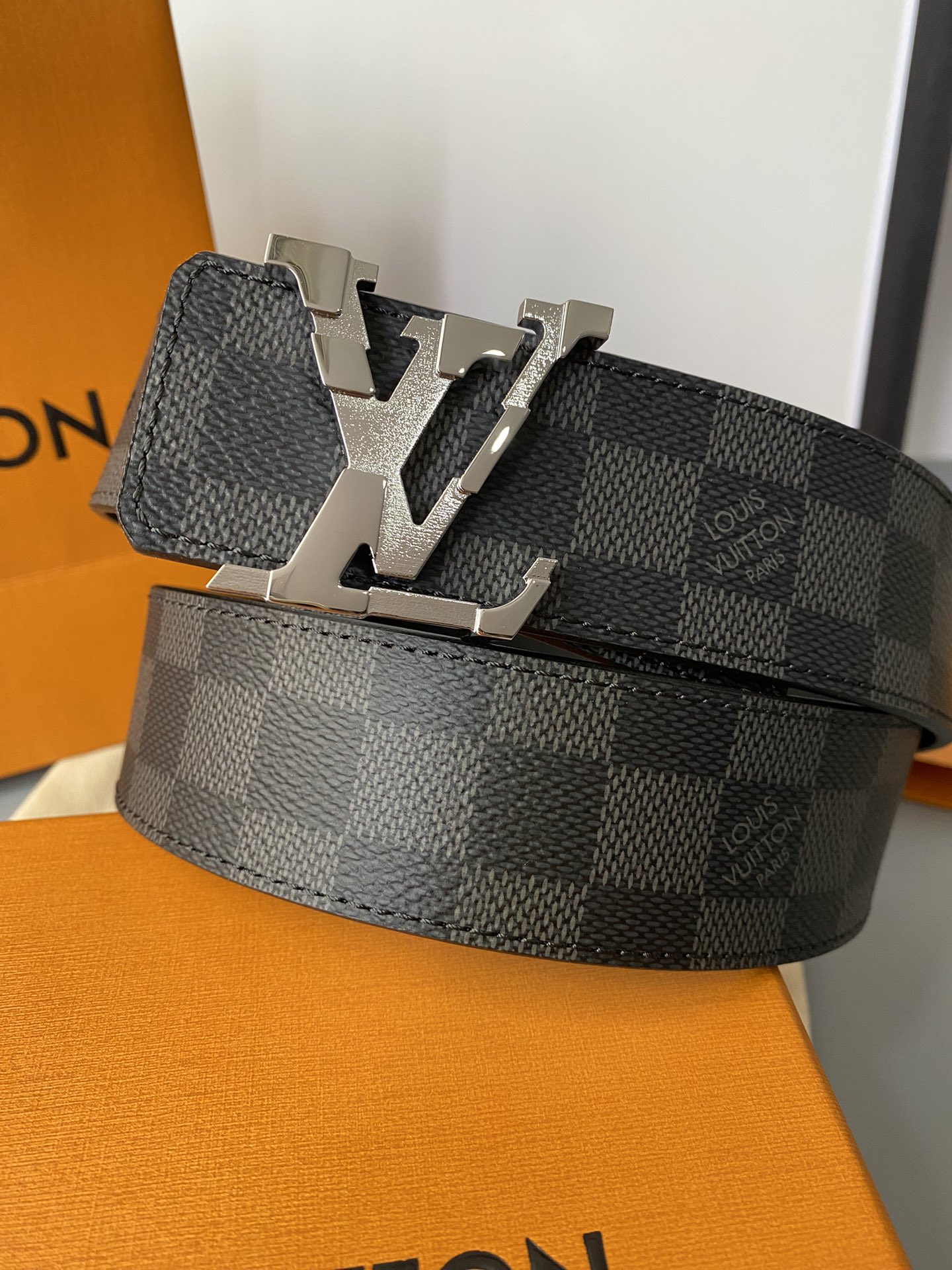 Louis Vuitton Basic Belt 40mm-l