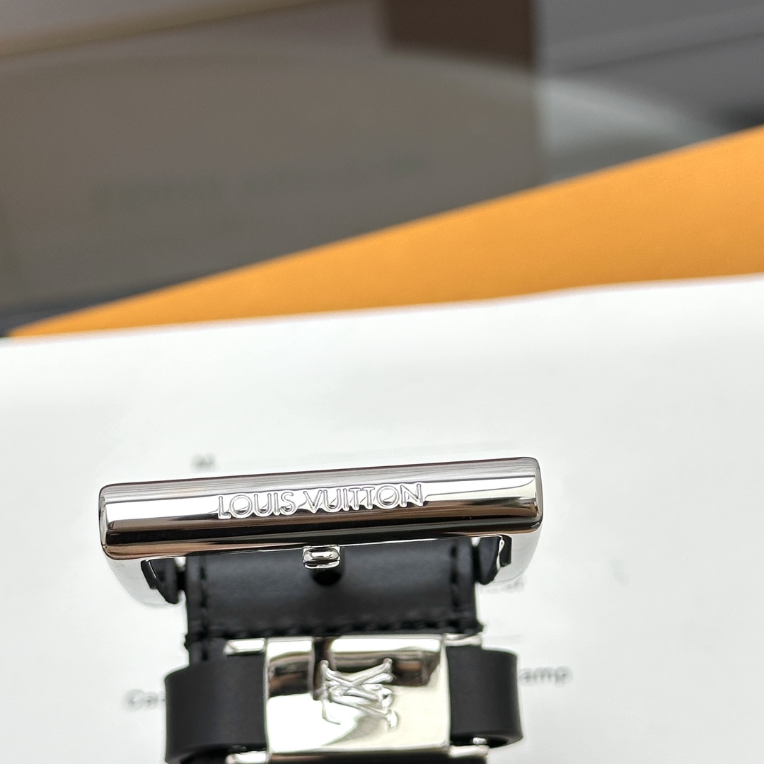 Louis Vuitton Basic Belt M-l