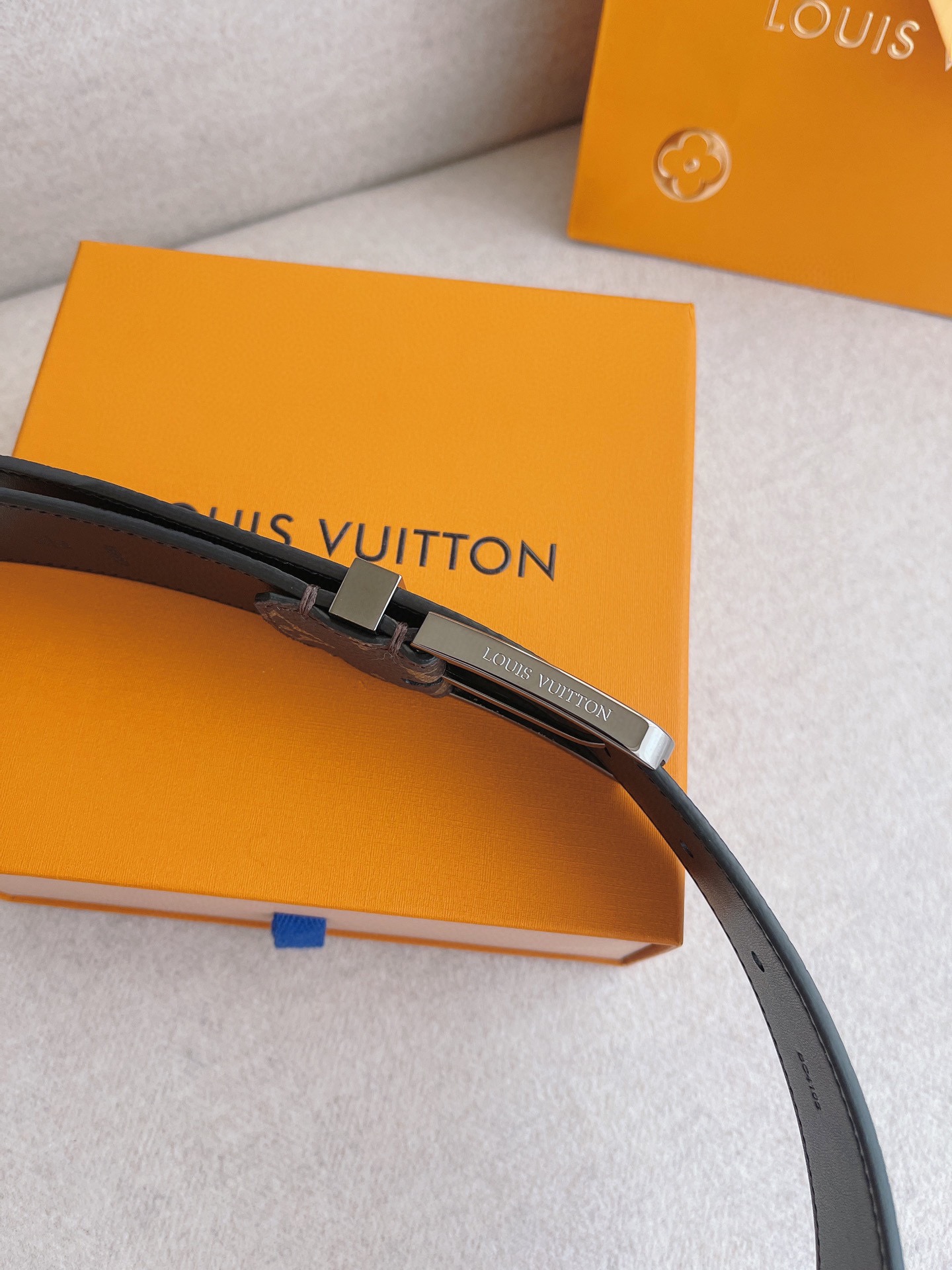Louis Vuitton Male Leather Belt Cow Leather 35mm-m-l