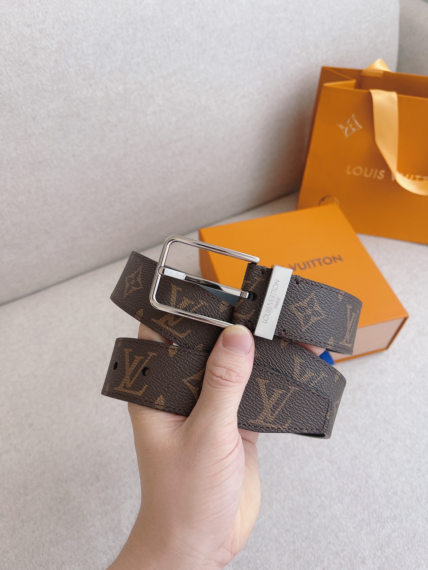 Louis Vuitton Male Leather Belt Cow Leather 35mm-m-l