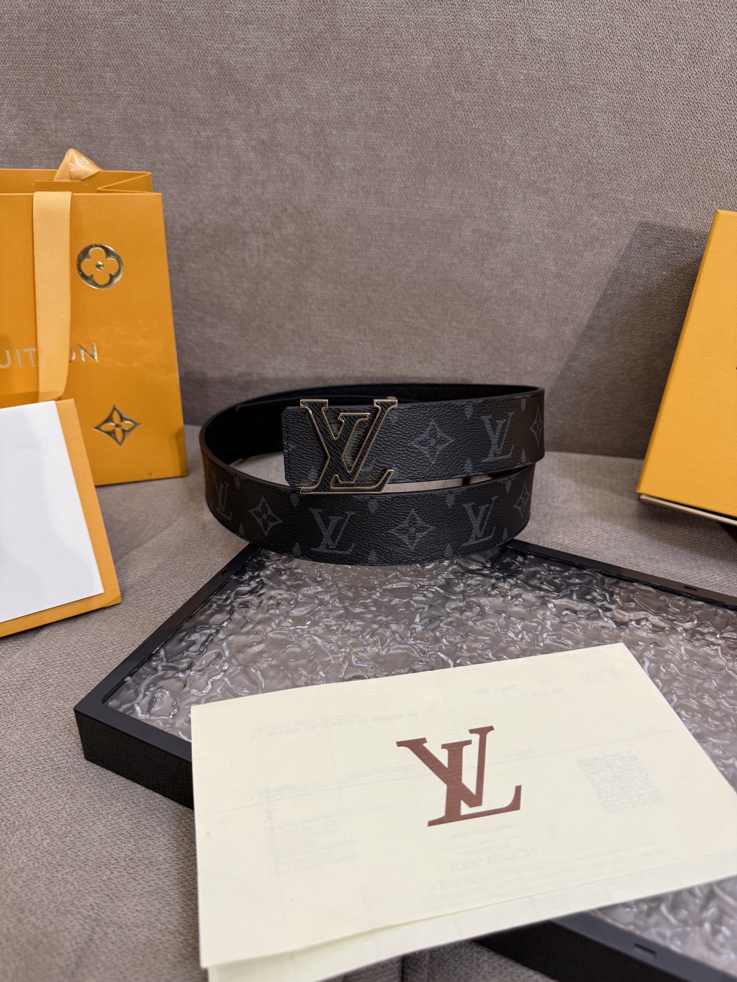 Louis Vuitton Male Leather Belt Cow Leather M-l