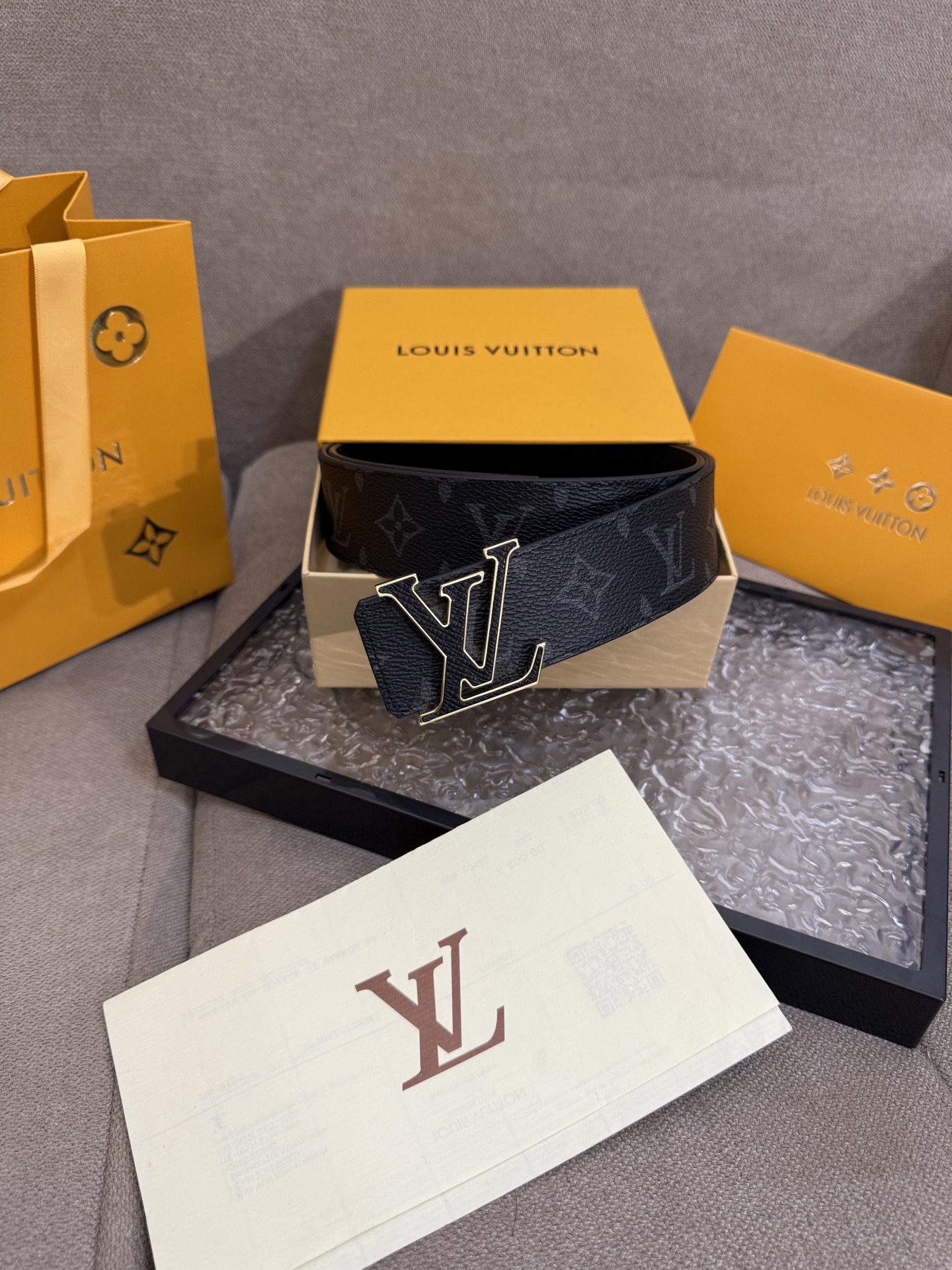 Louis Vuitton Male Leather Belt Cow Leather M-l