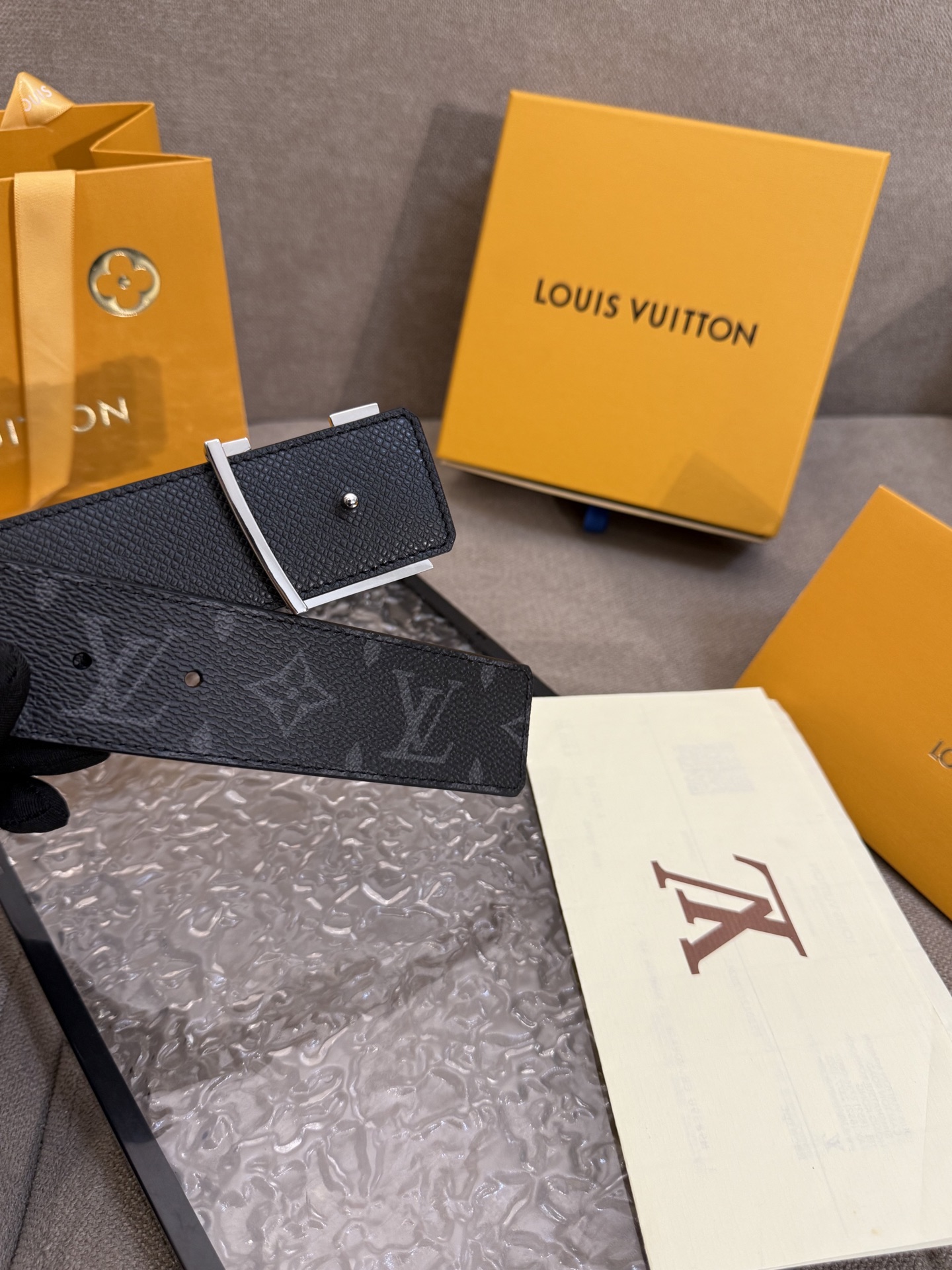 Louis Vuitton Male Leather Belt Cow Leather M-l