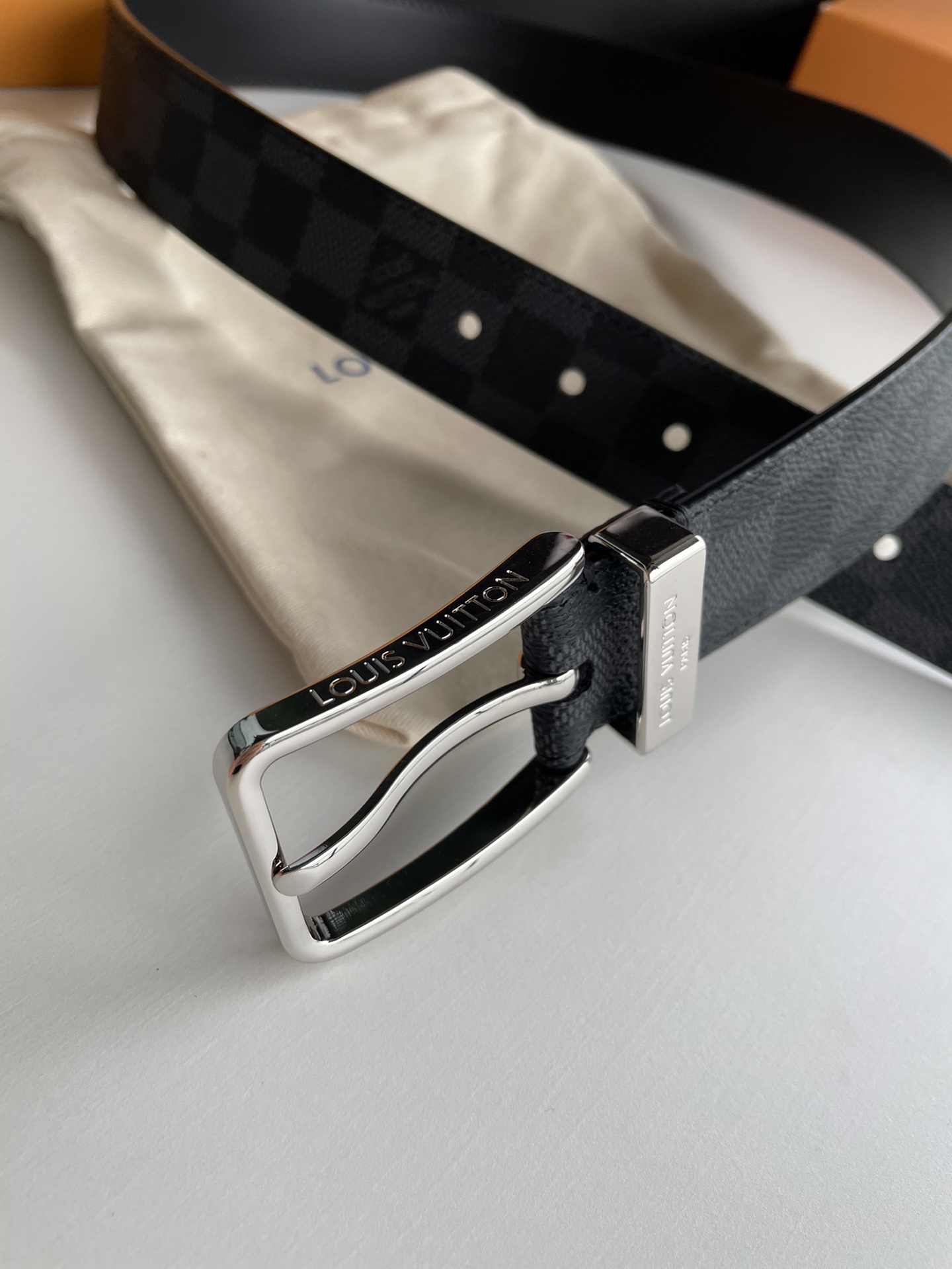 Louis Vuitton Leather Belt Cow Leather M-l