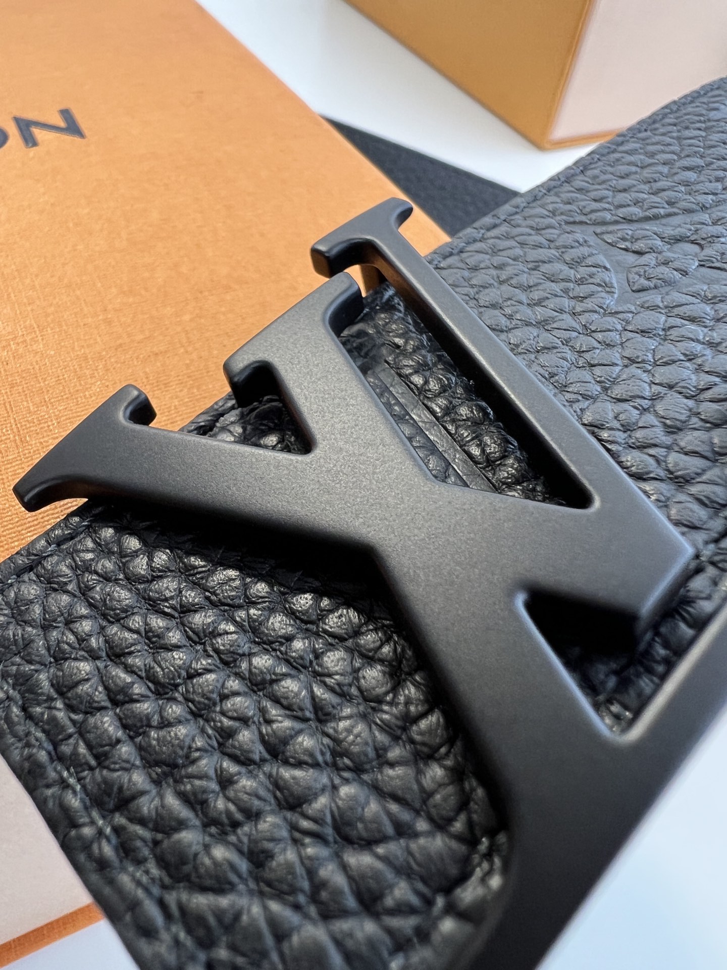 Louis Vuitton Male Basic Belt M-l