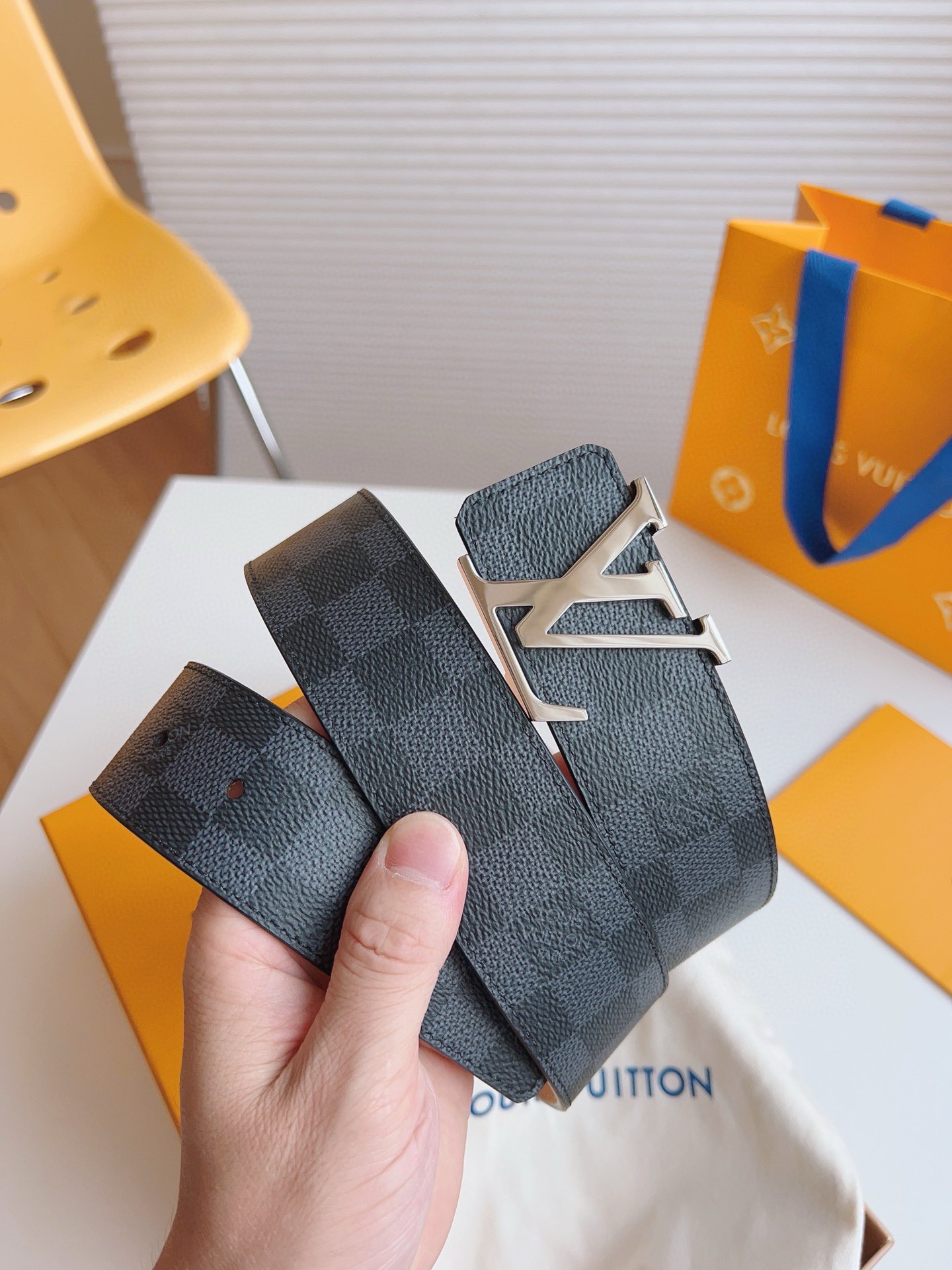 Louis Vuitton Basic Belt 40mm-l