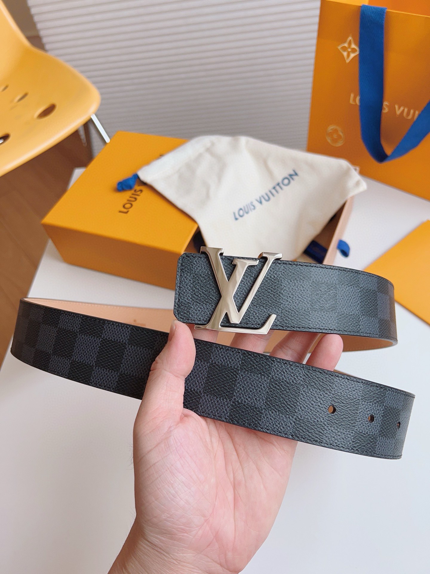 Louis Vuitton Basic Belt 40mm-l