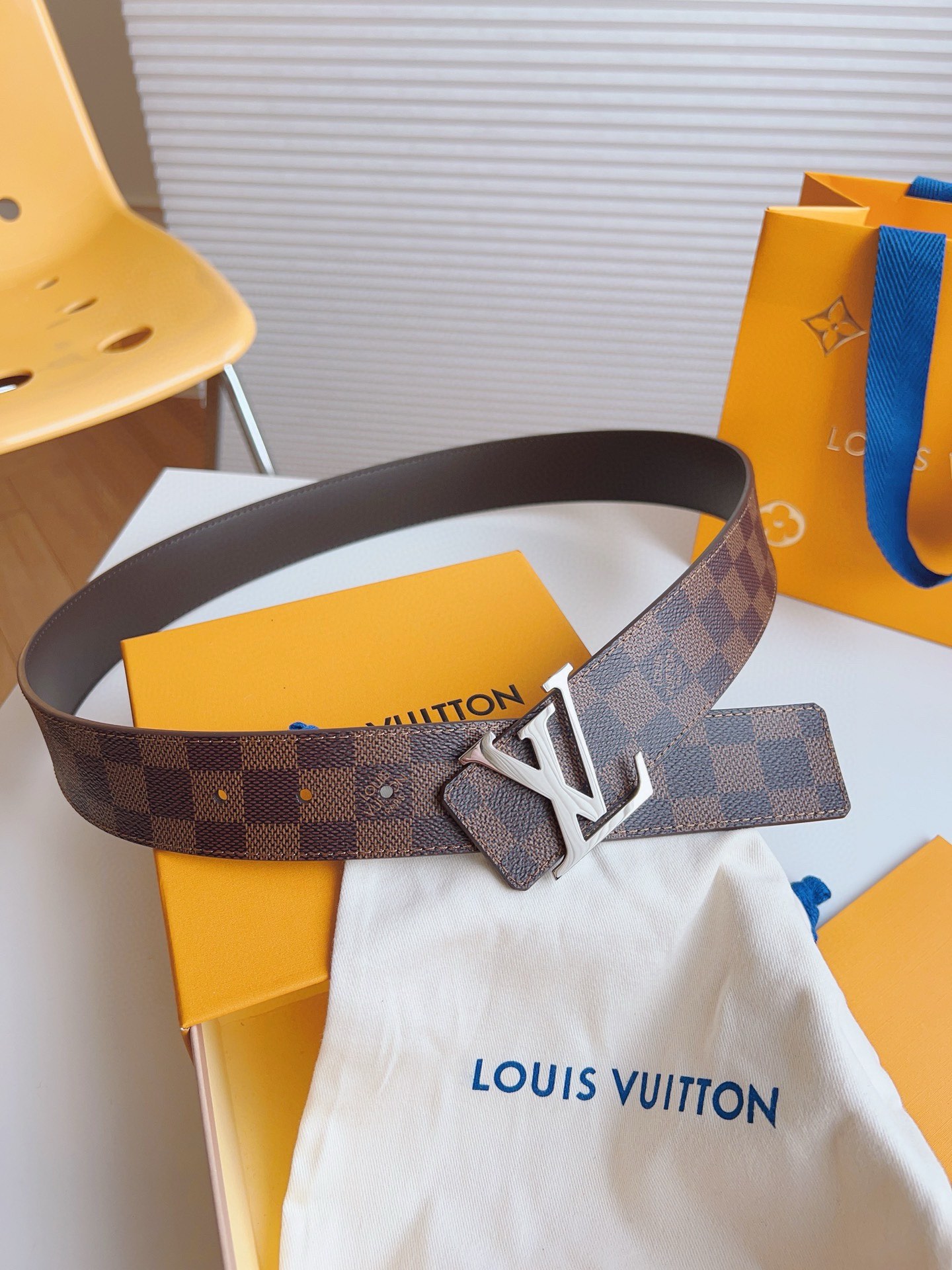 Louis Vuitton Basic Belt 40mm-l