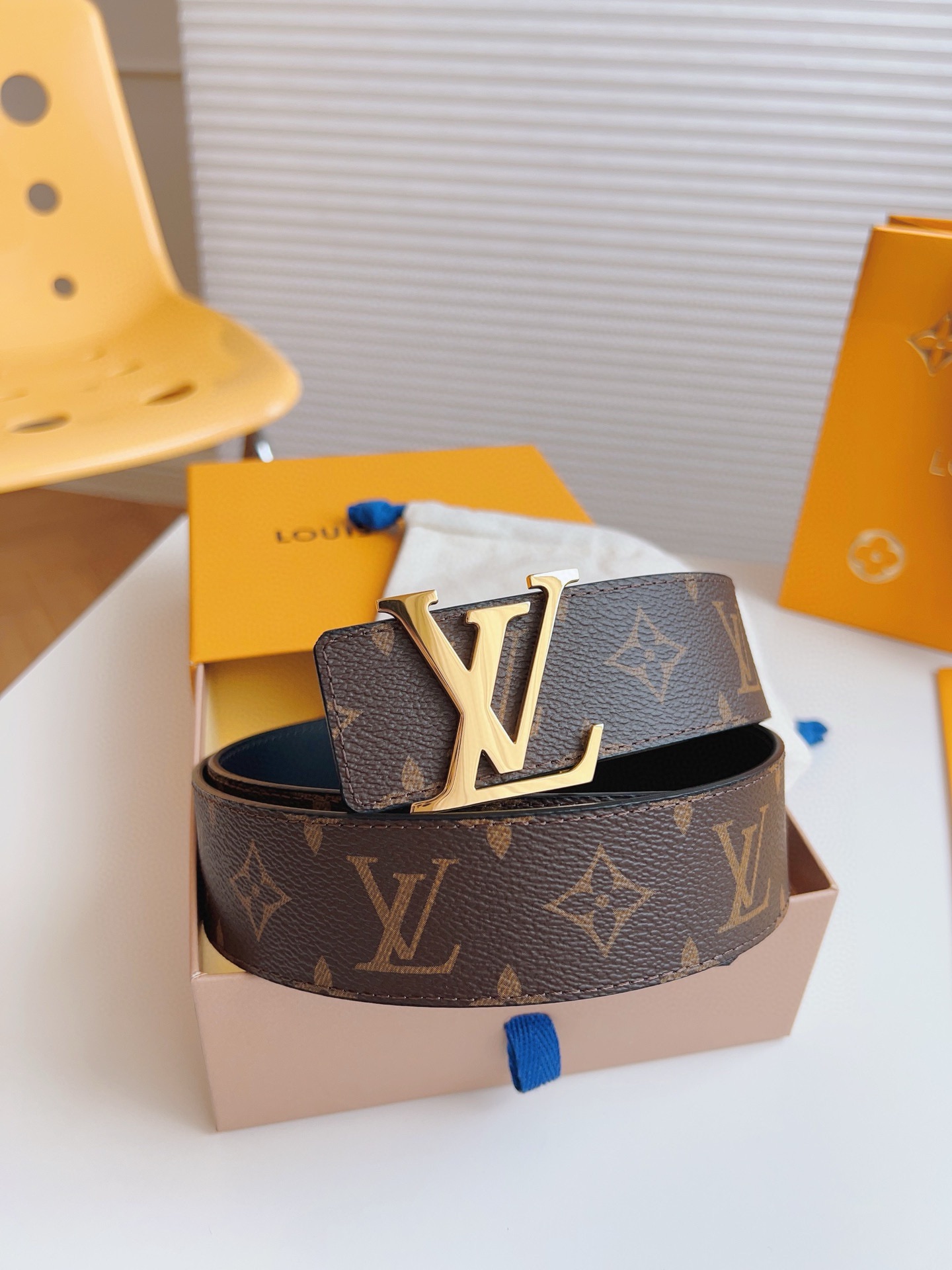 Louis Vuitton Basic Belt 40mm-l