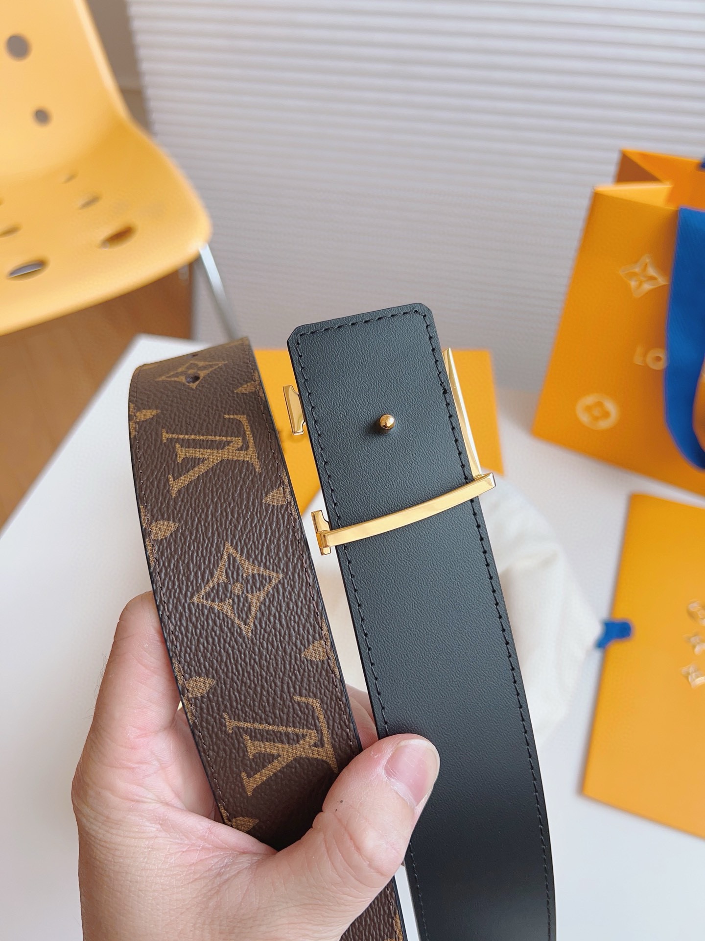 Louis Vuitton Basic Belt 40mm-l