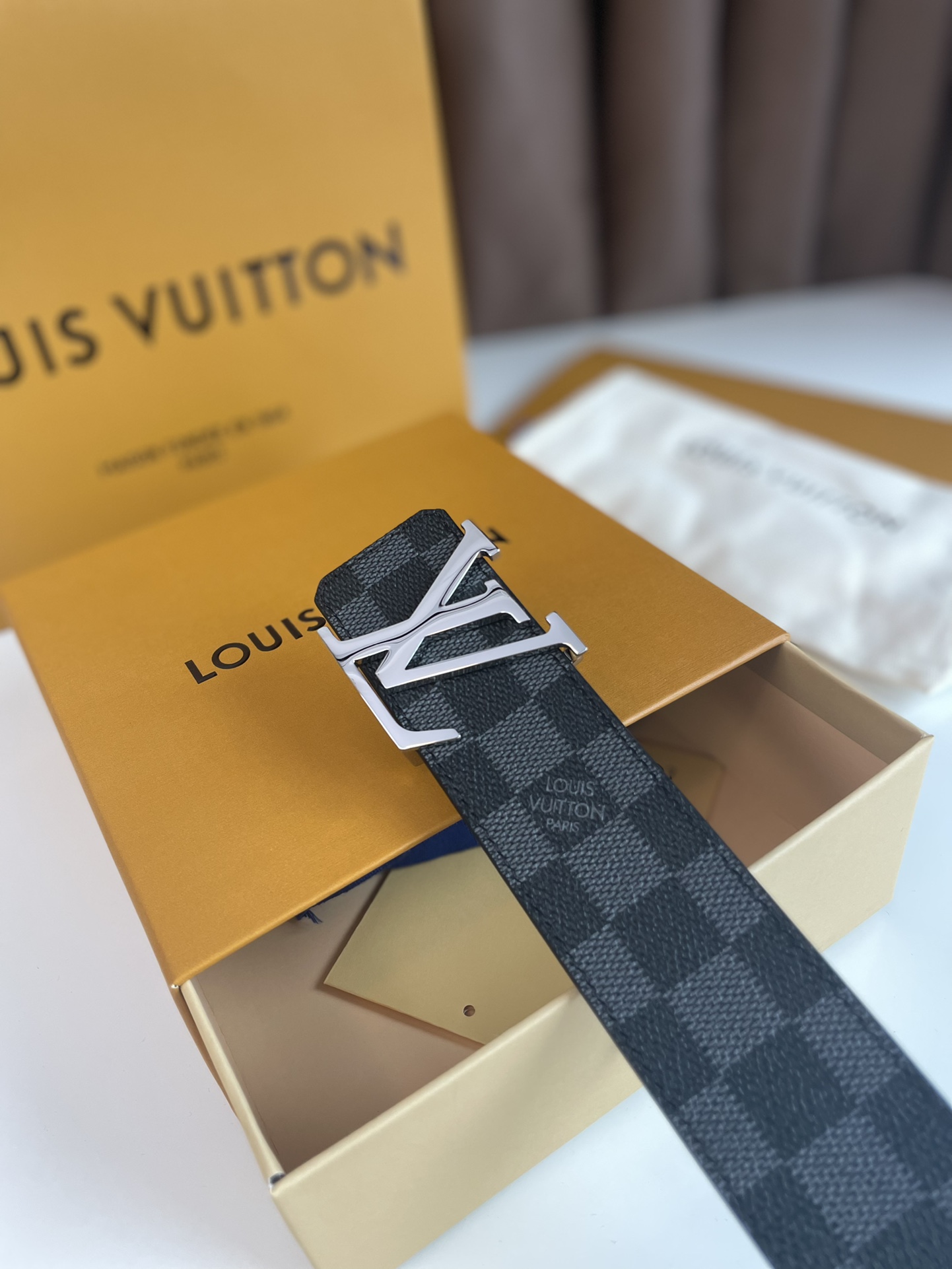 Louis Vuitton Male Leather Belt Top Grain Leather M-l