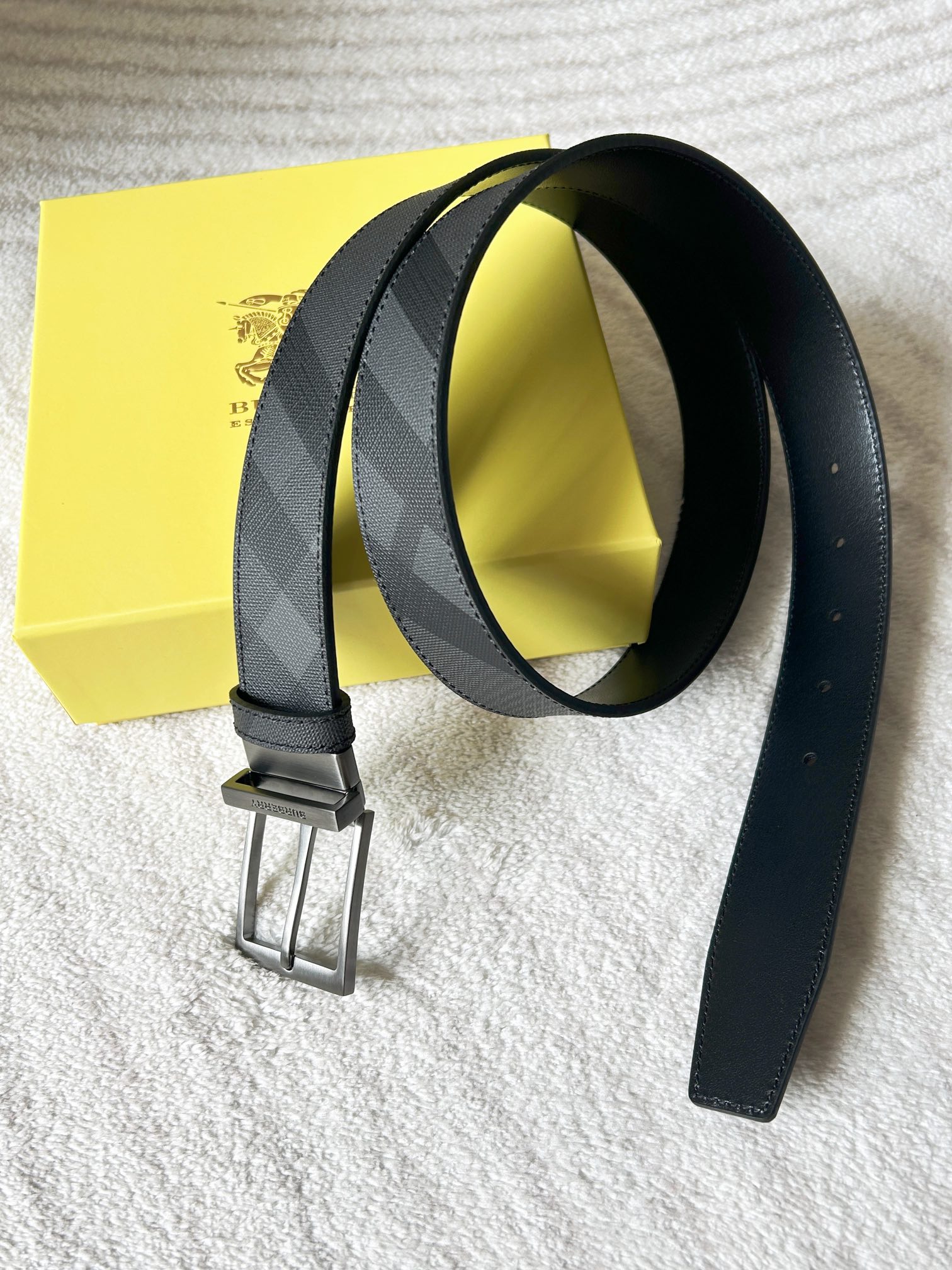 Burberry Male Basic Belt Cow Leather M-l