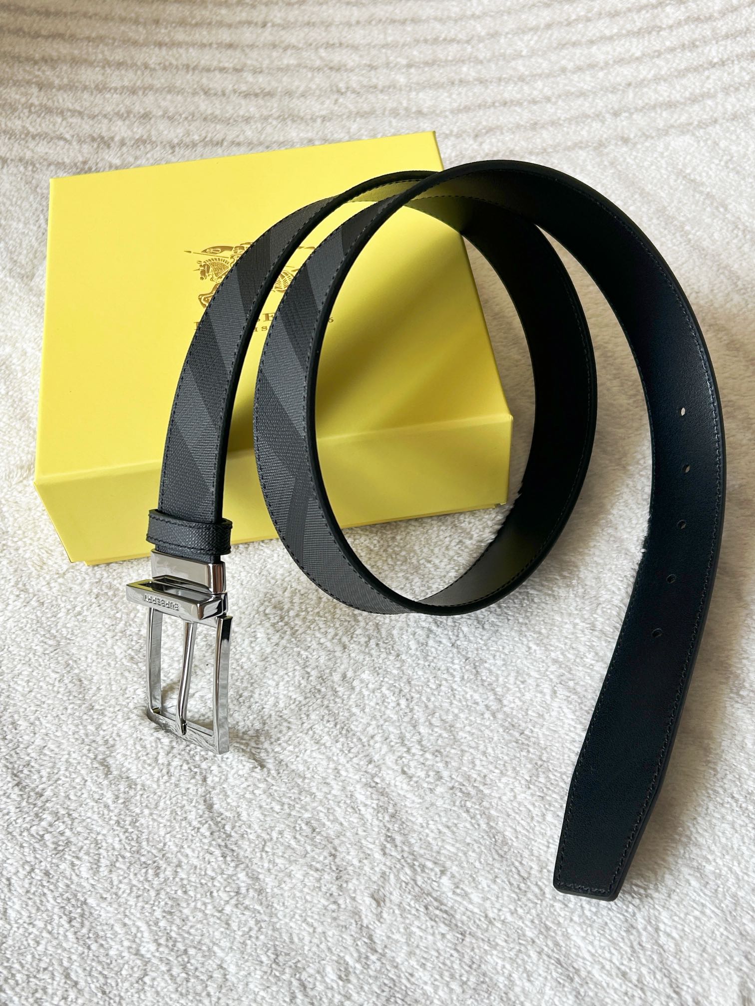 Burberry Male Basic Belt Cow Leather M-l
