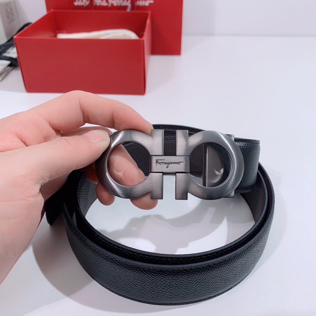 Salvatore Ferragamo Leather Belt M