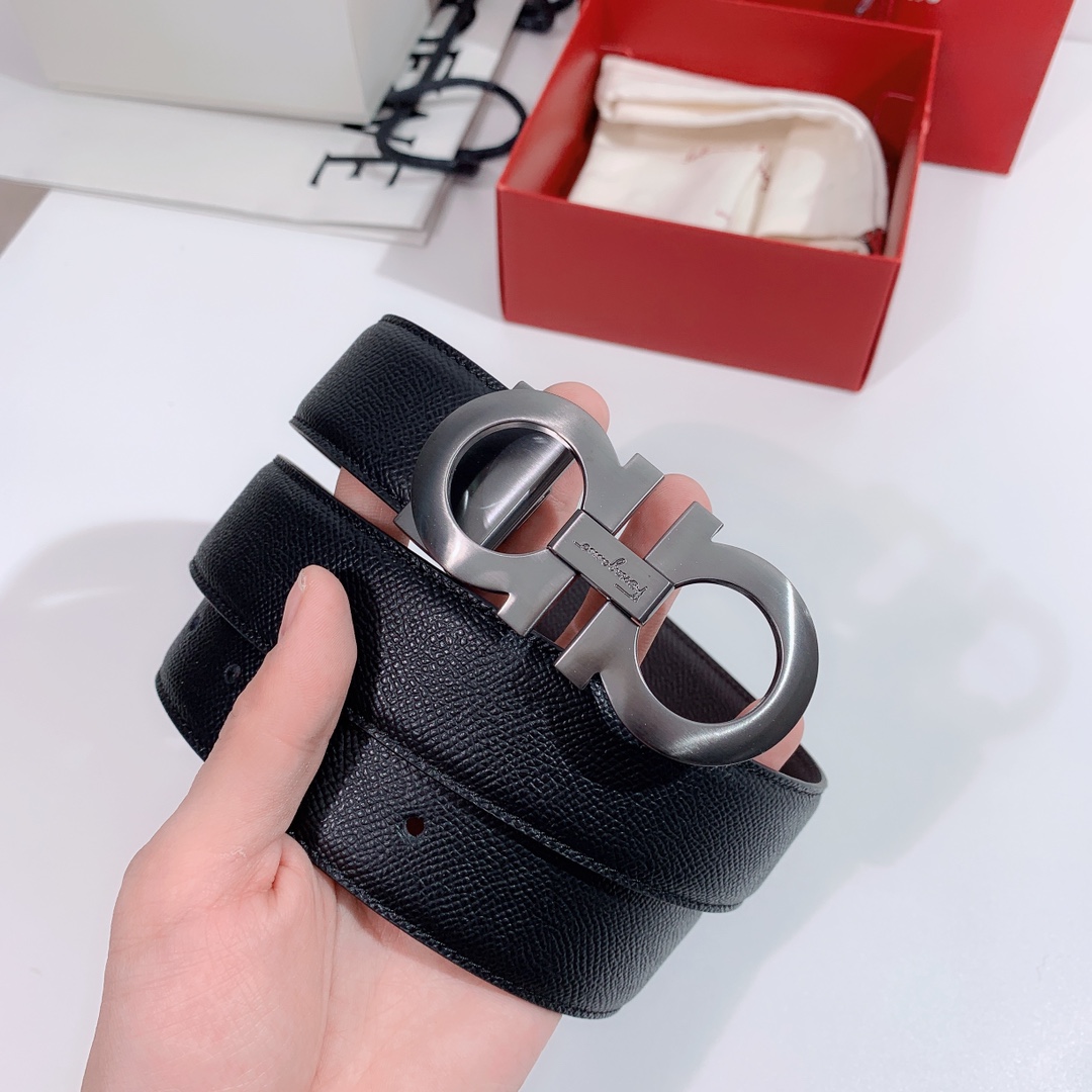 Salvatore Ferragamo Leather Belt M