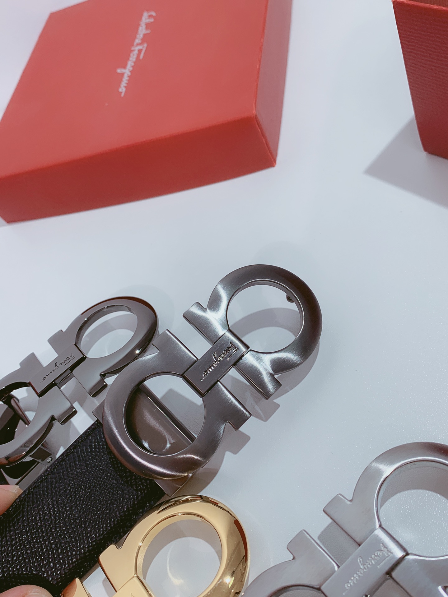 Salvatore Ferragamo Leather Belt M