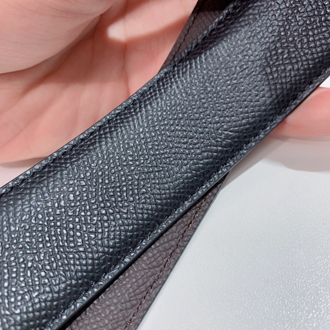 Salvatore Ferragamo Leather Belt M