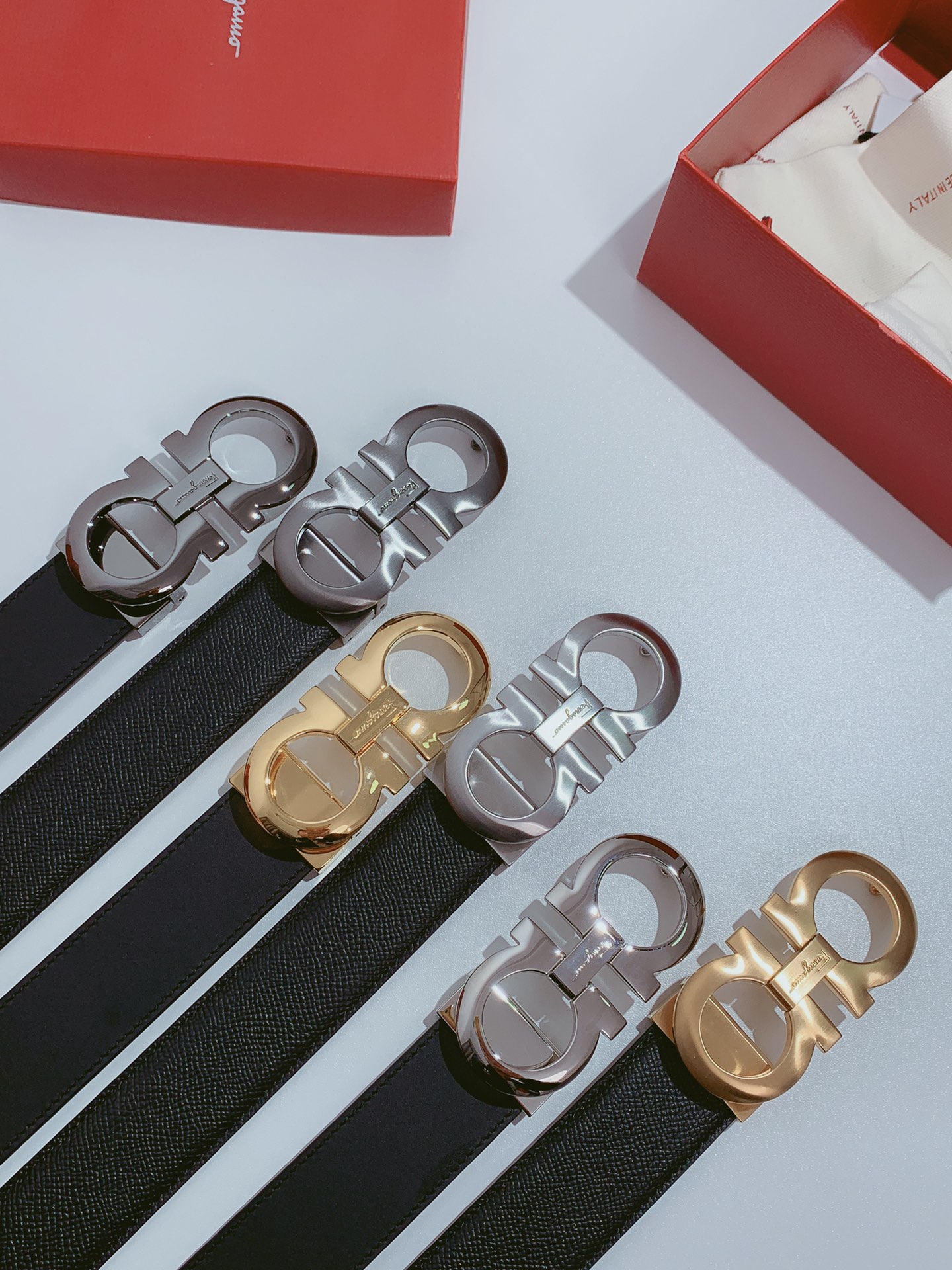 Salvatore Ferragamo Leather Belt M