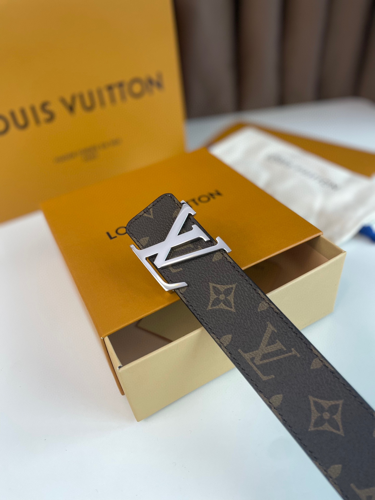 Louis Vuitton Basic Belt L