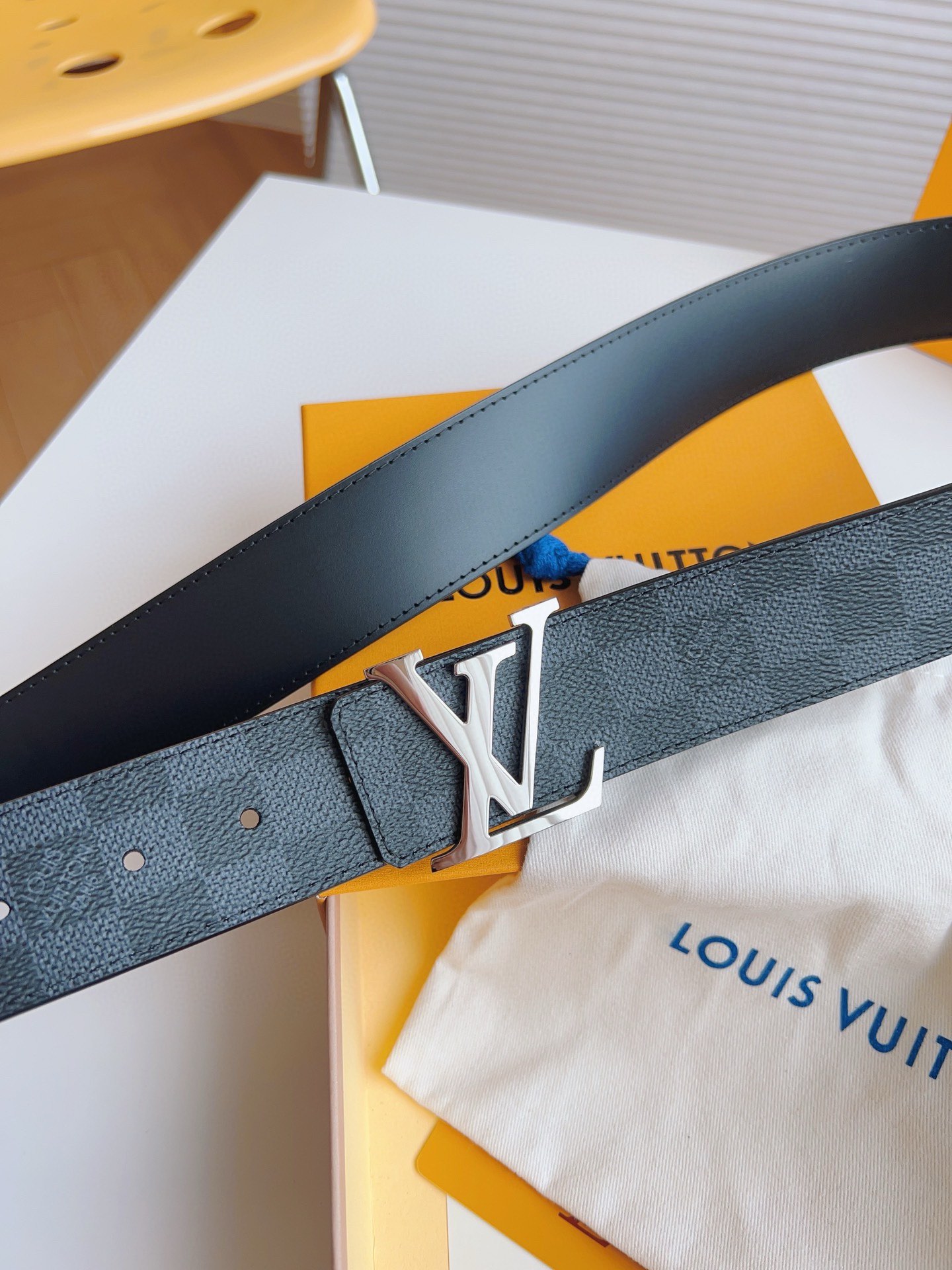 Louis Vuitton Basic Belt 40mm-l