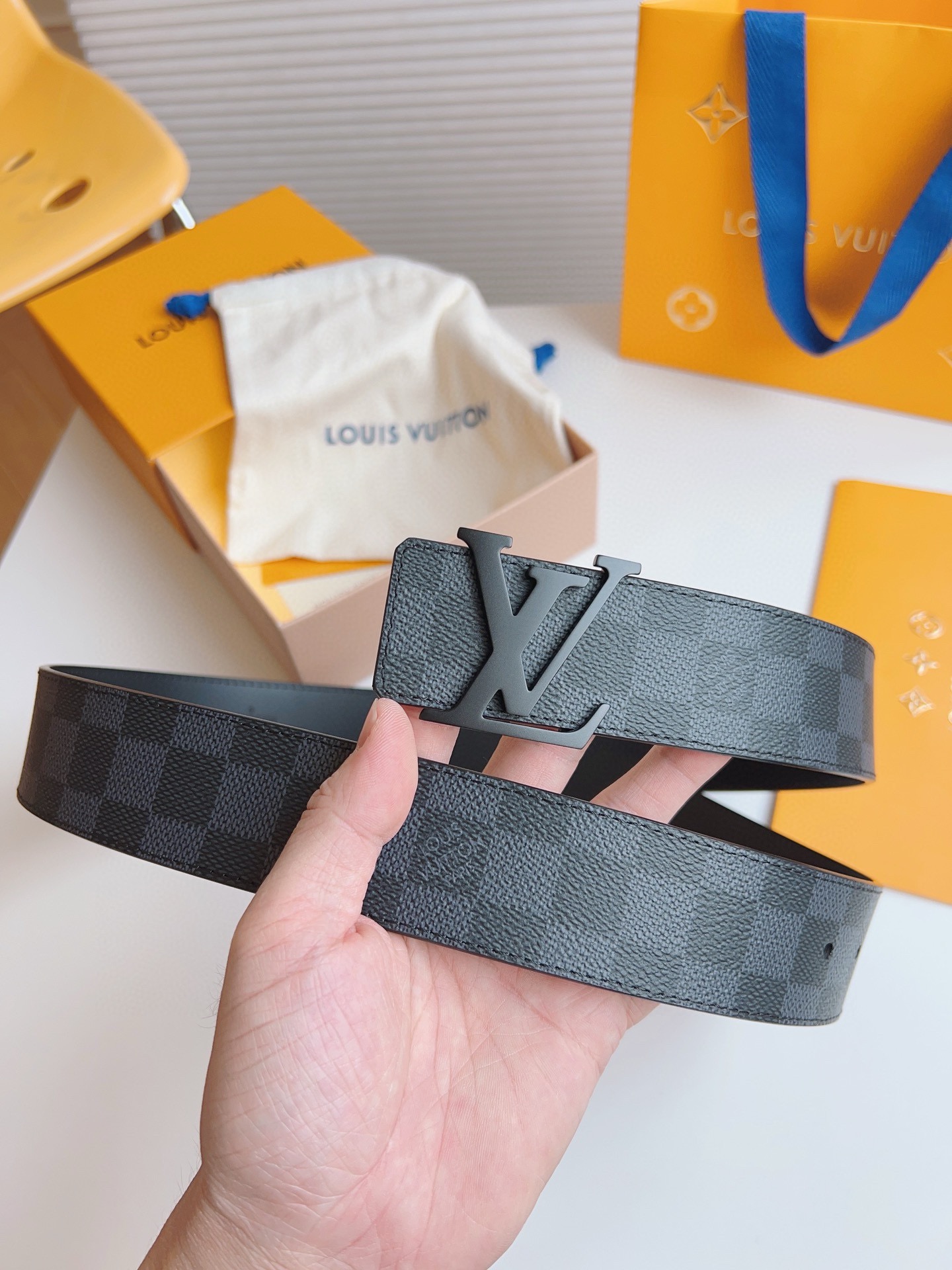 Louis Vuitton Basic Belt 40mm-l