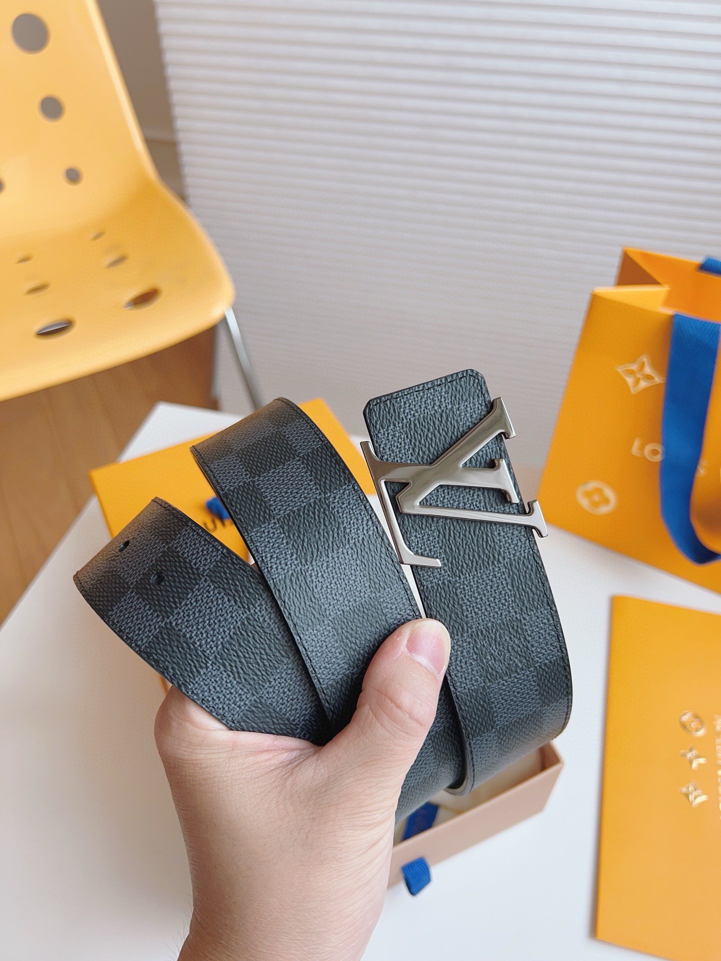 Louis Vuitton Basic Belt 40mm-l