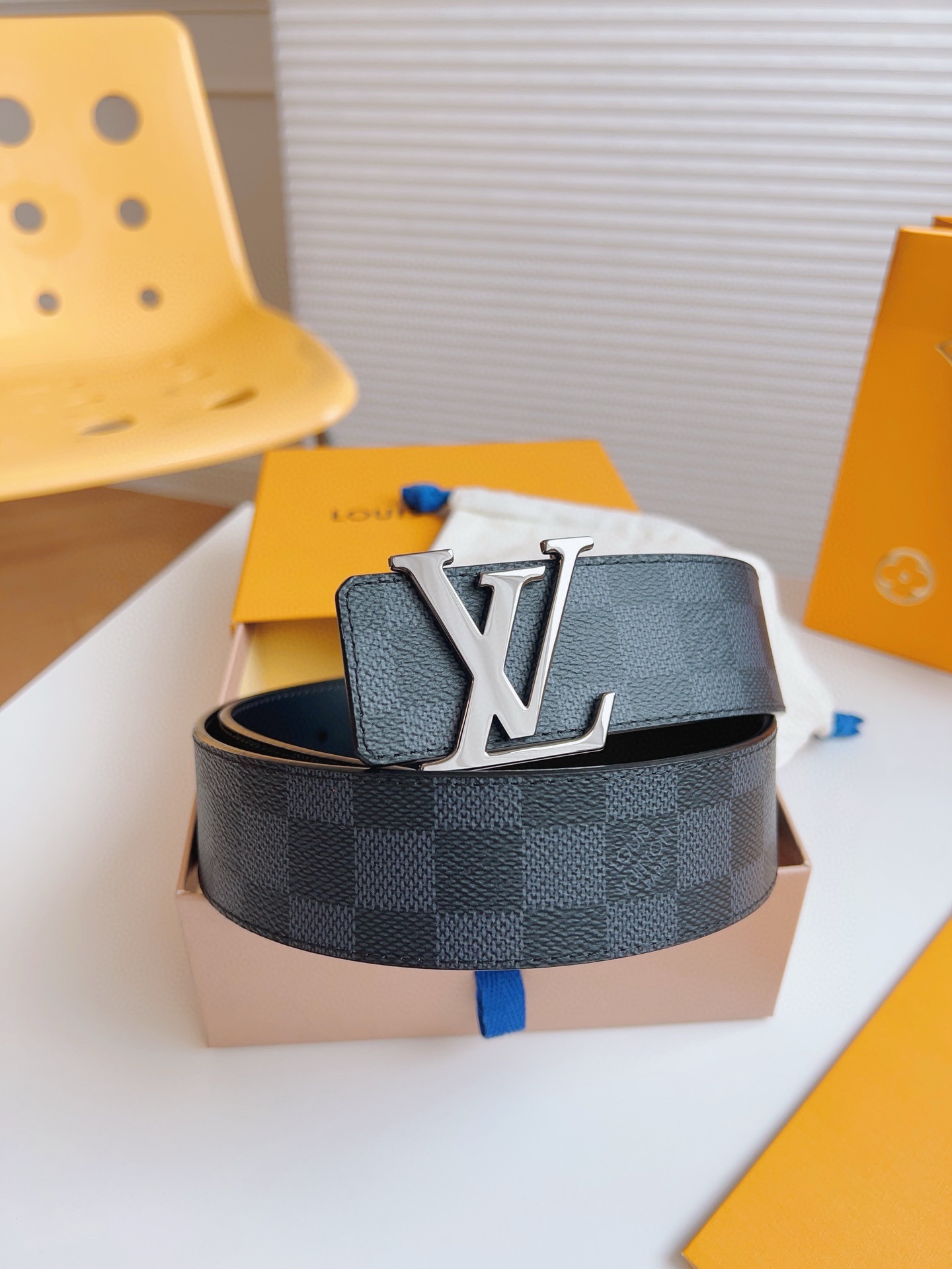 Louis Vuitton Basic Belt 40mm-l