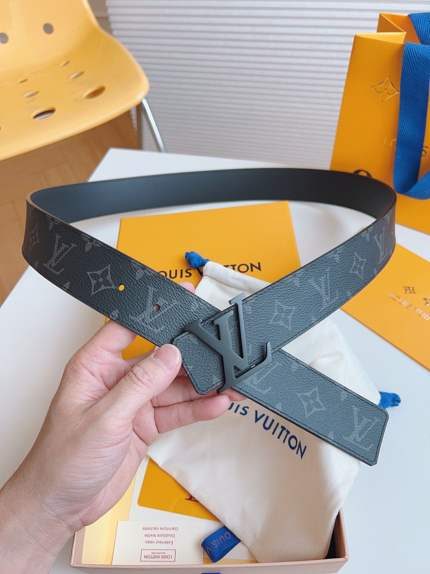 Louis Vuitton Basic Belt 40mm-l