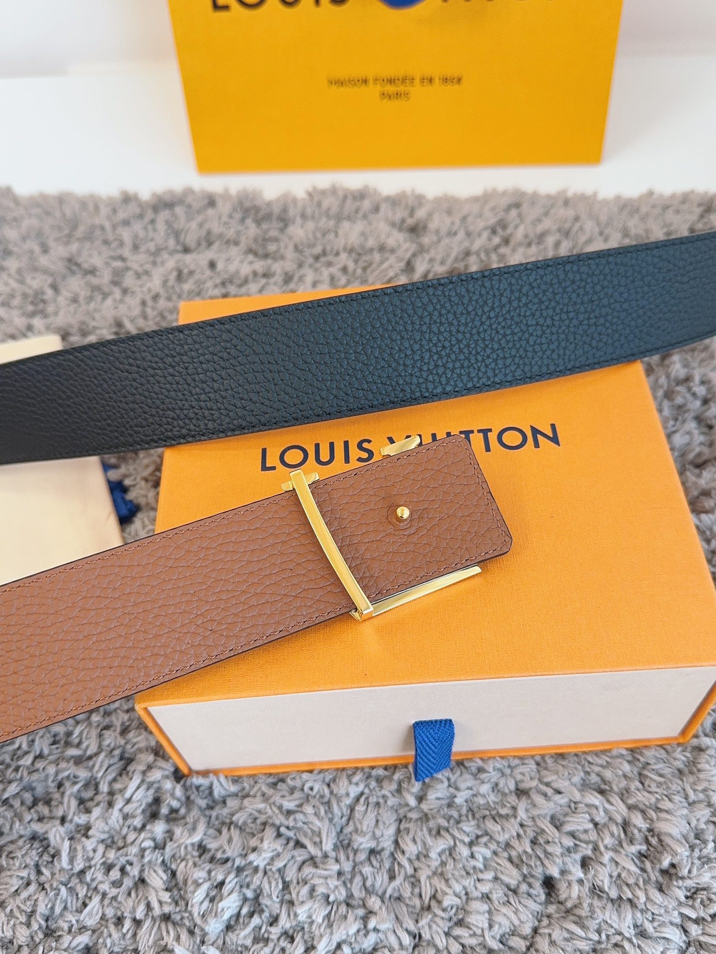 Louis Vuitton Male Basic Belt Black M-l