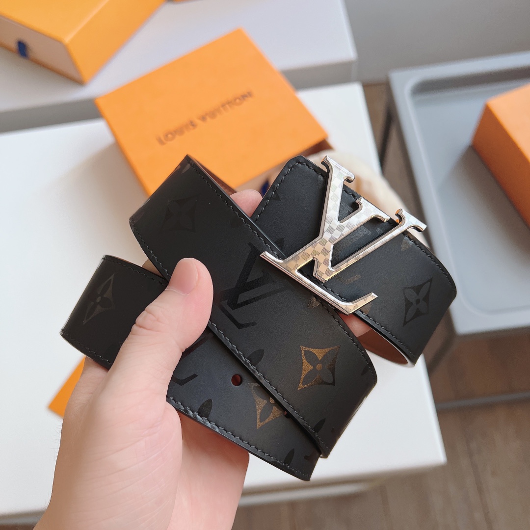 Louis Vuitton Male Leather Belt Cow Leather 40mm-l