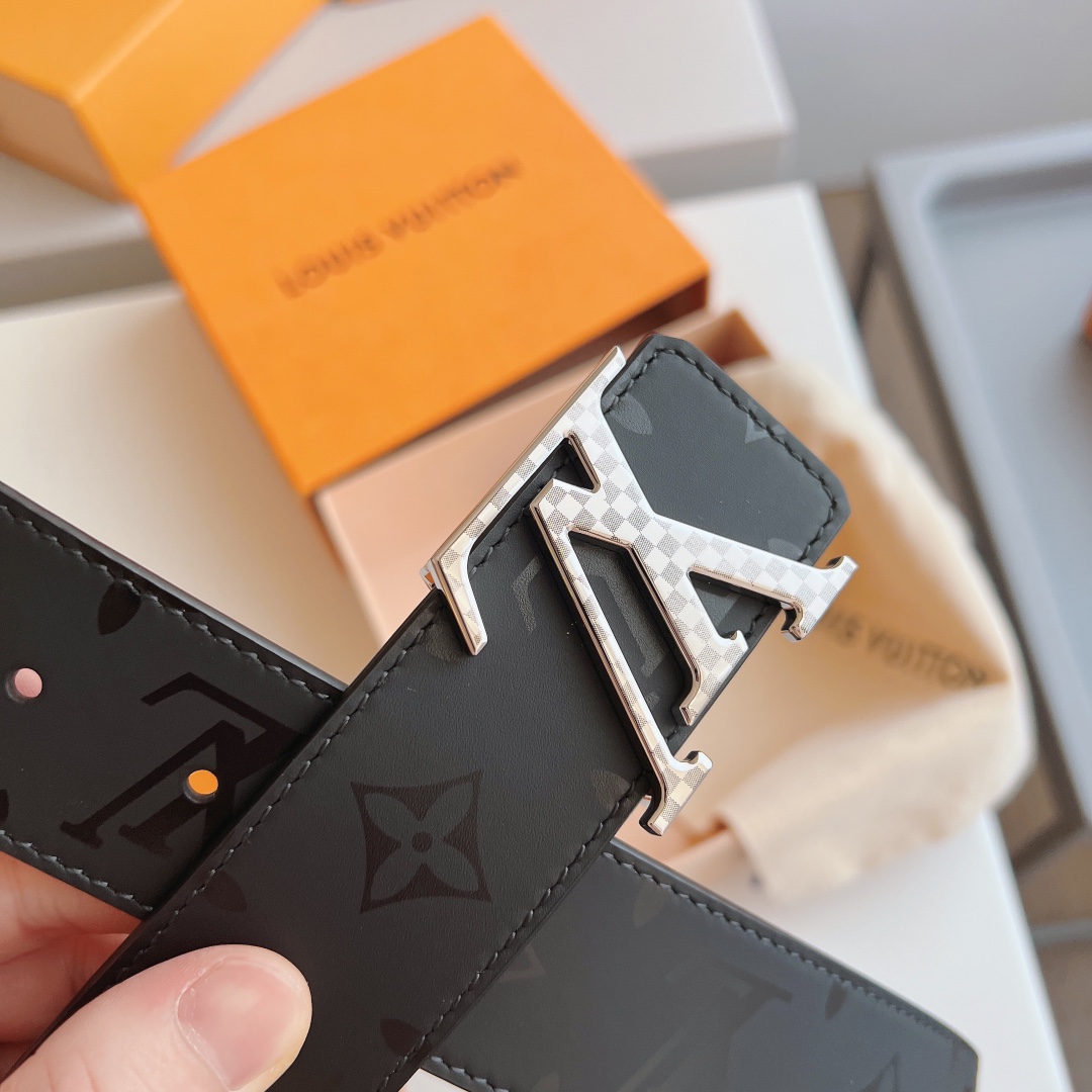 Louis Vuitton Male Leather Belt Cow Leather 40mm-l