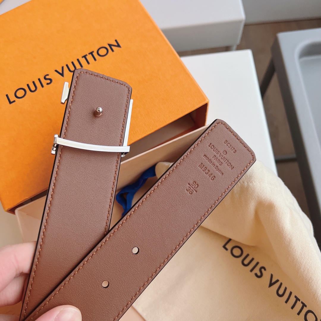 Louis Vuitton Male Leather Belt Cow Leather 40mm-l
