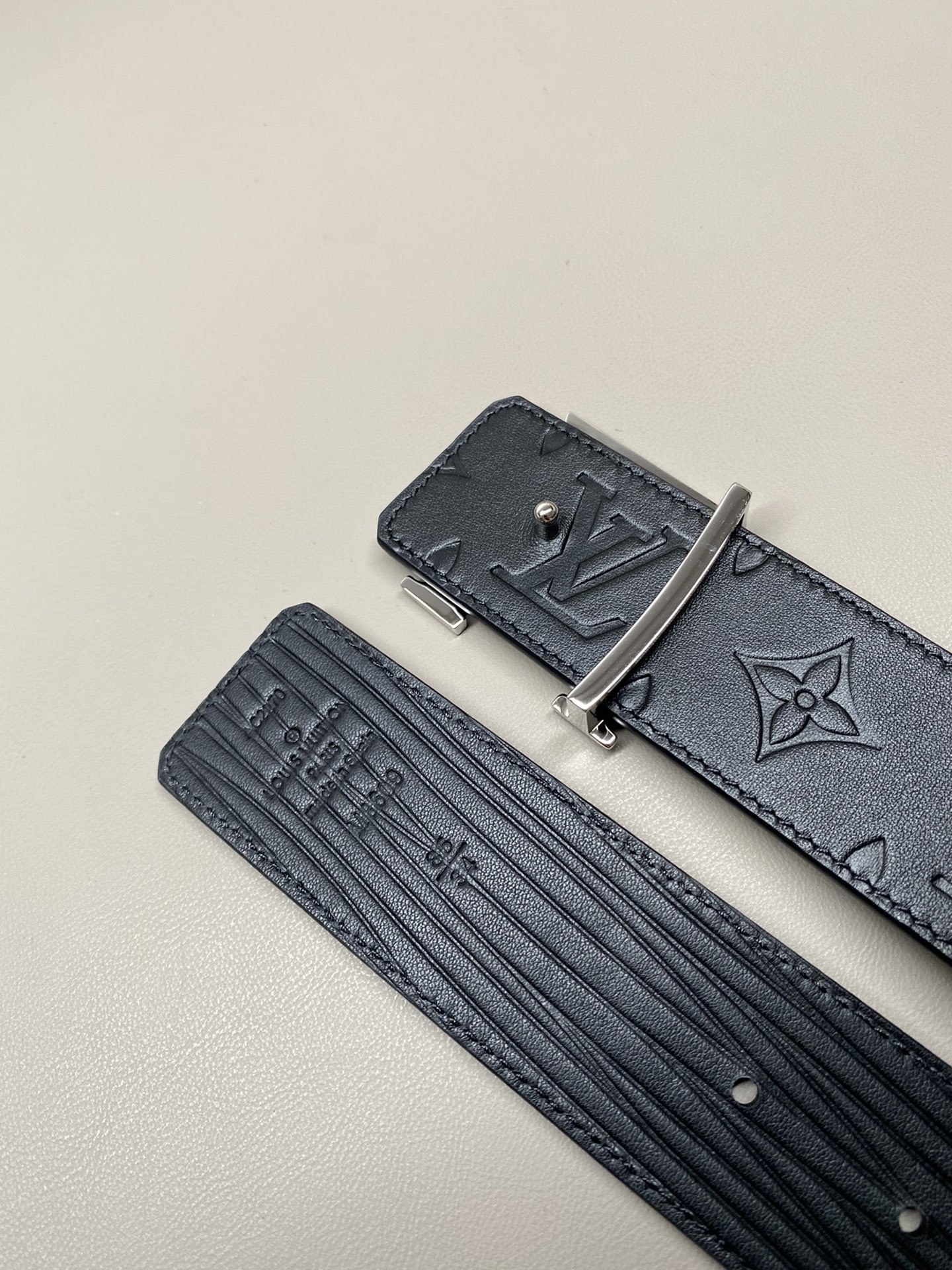 Louis Vuitton Male Basic Belt Cow Leather 13514-s-l