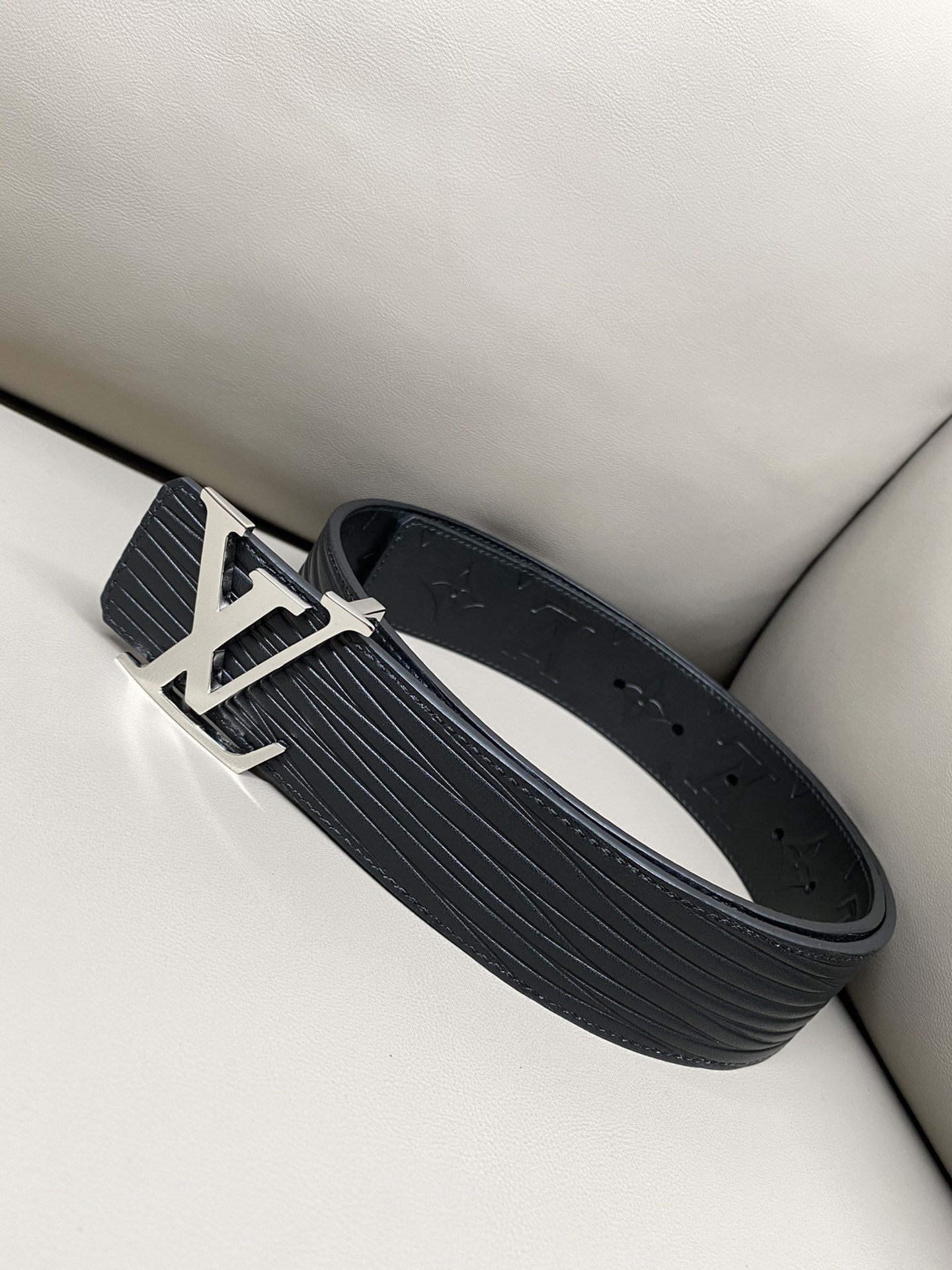 Louis Vuitton Male Basic Belt Cow Leather 13514-s-l