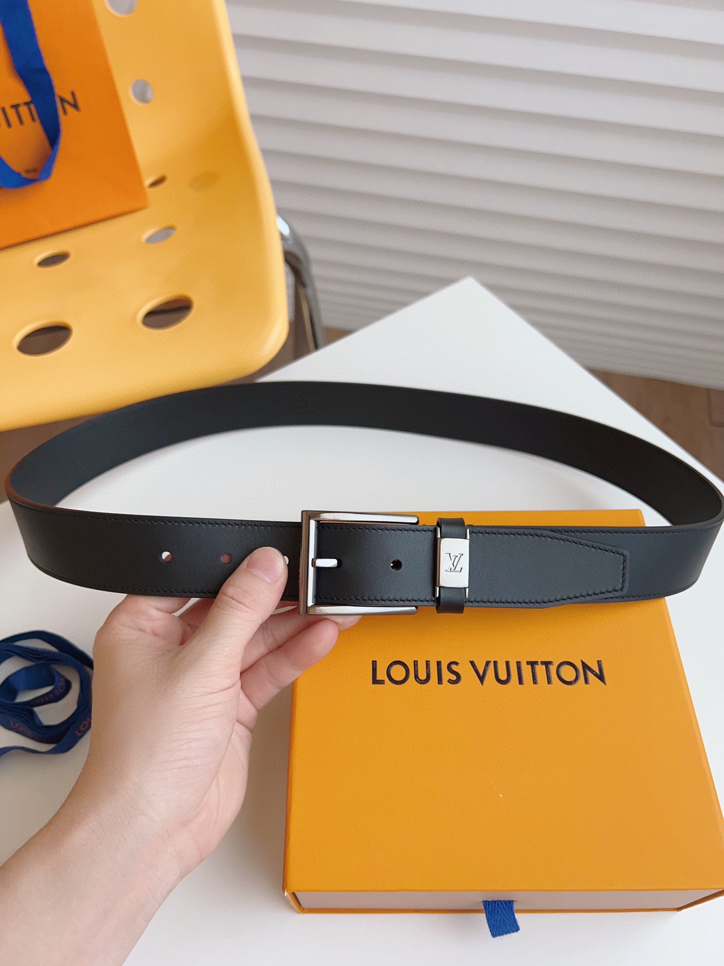 Louis Vuitton Male Pin Buckle Belt 35mm-l