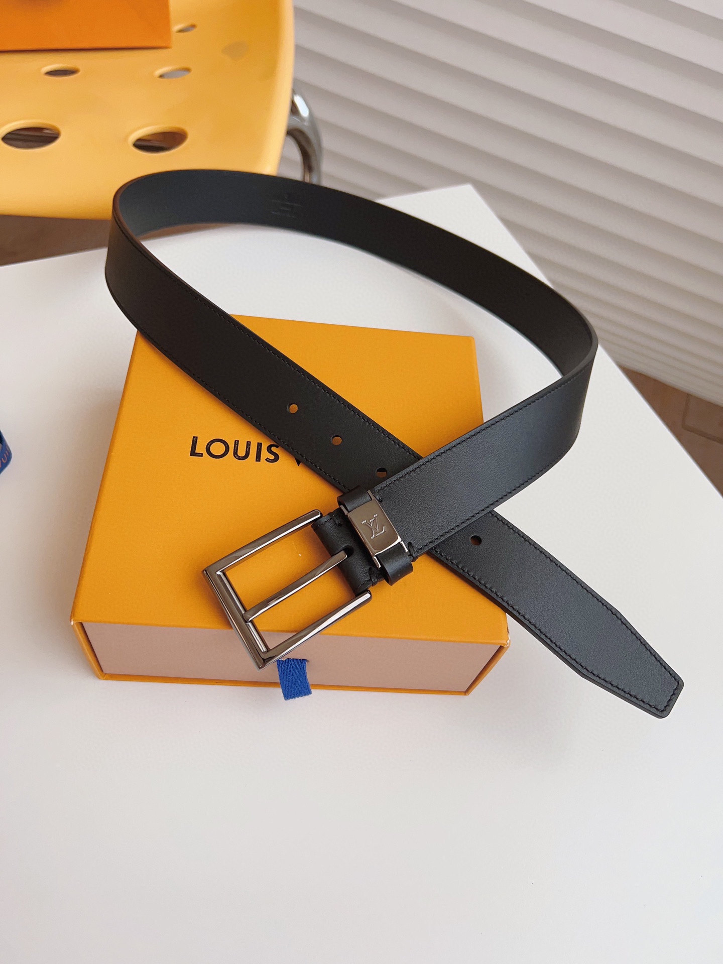 Louis Vuitton Male Pin Buckle Belt 35mm-l