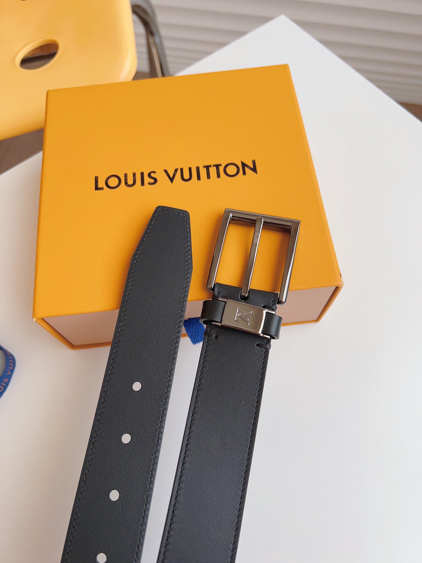 Louis Vuitton Male Pin Buckle Belt 35mm-l