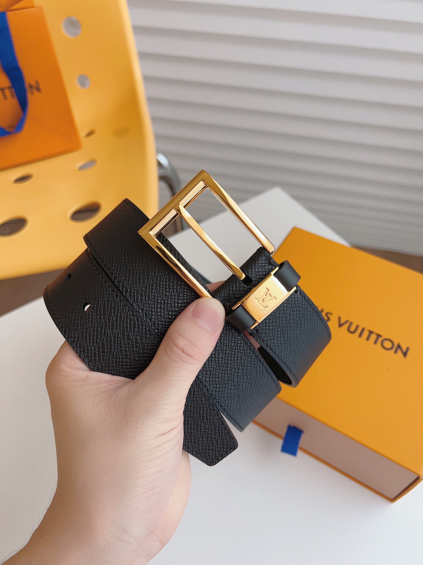 Louis Vuitton Male Pin Buckle Belt 35mm-l