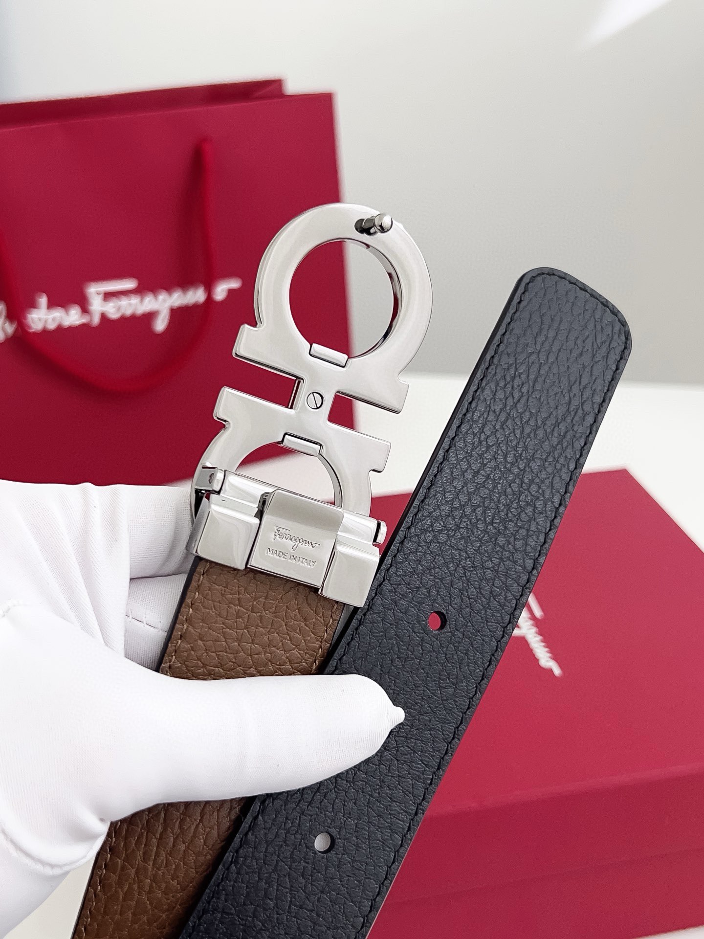 Salvatore Ferragamo Male Leather Belt Cow Leather M