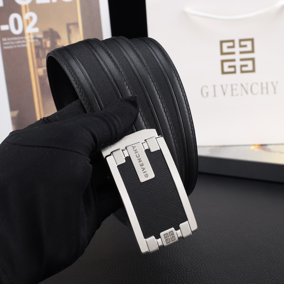 Givenchy Basic Belt