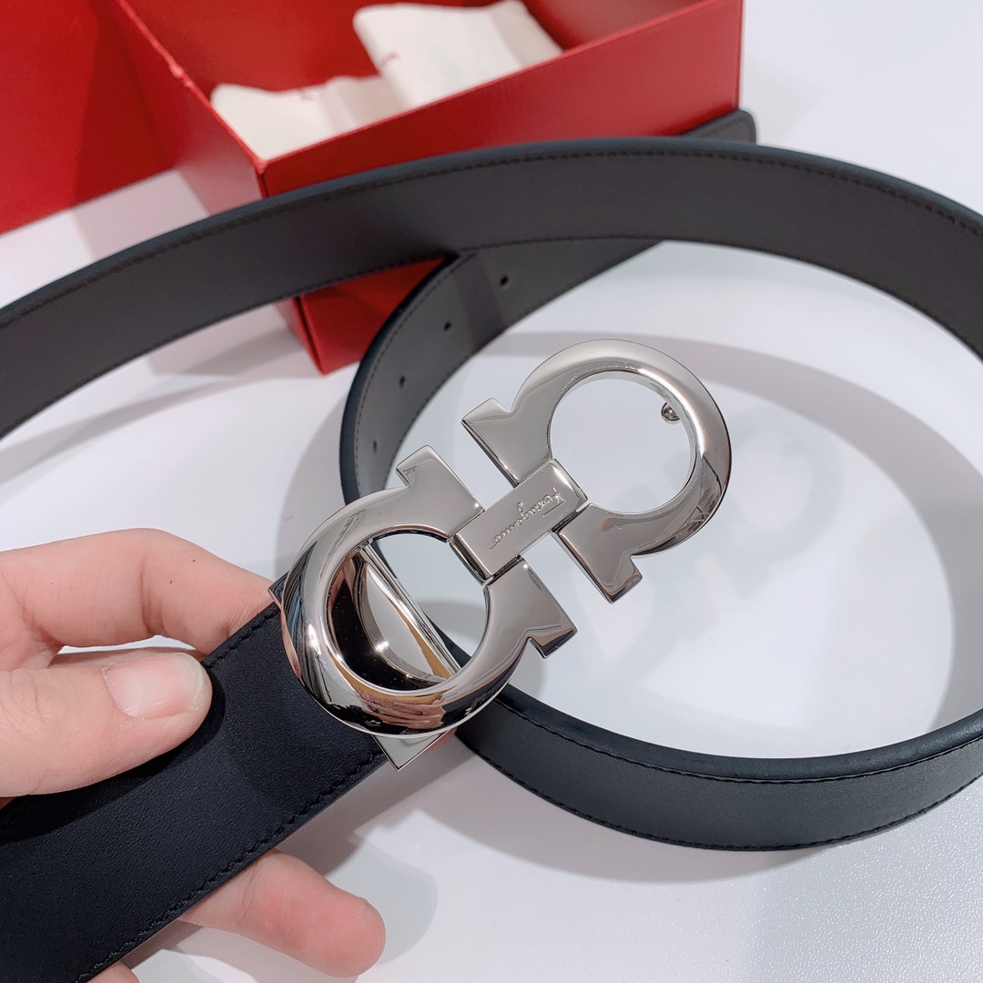 Salvatore Ferragamo Leather Belt M