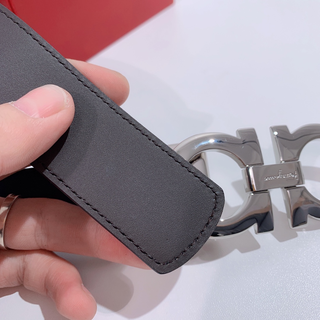 Salvatore Ferragamo Leather Belt M