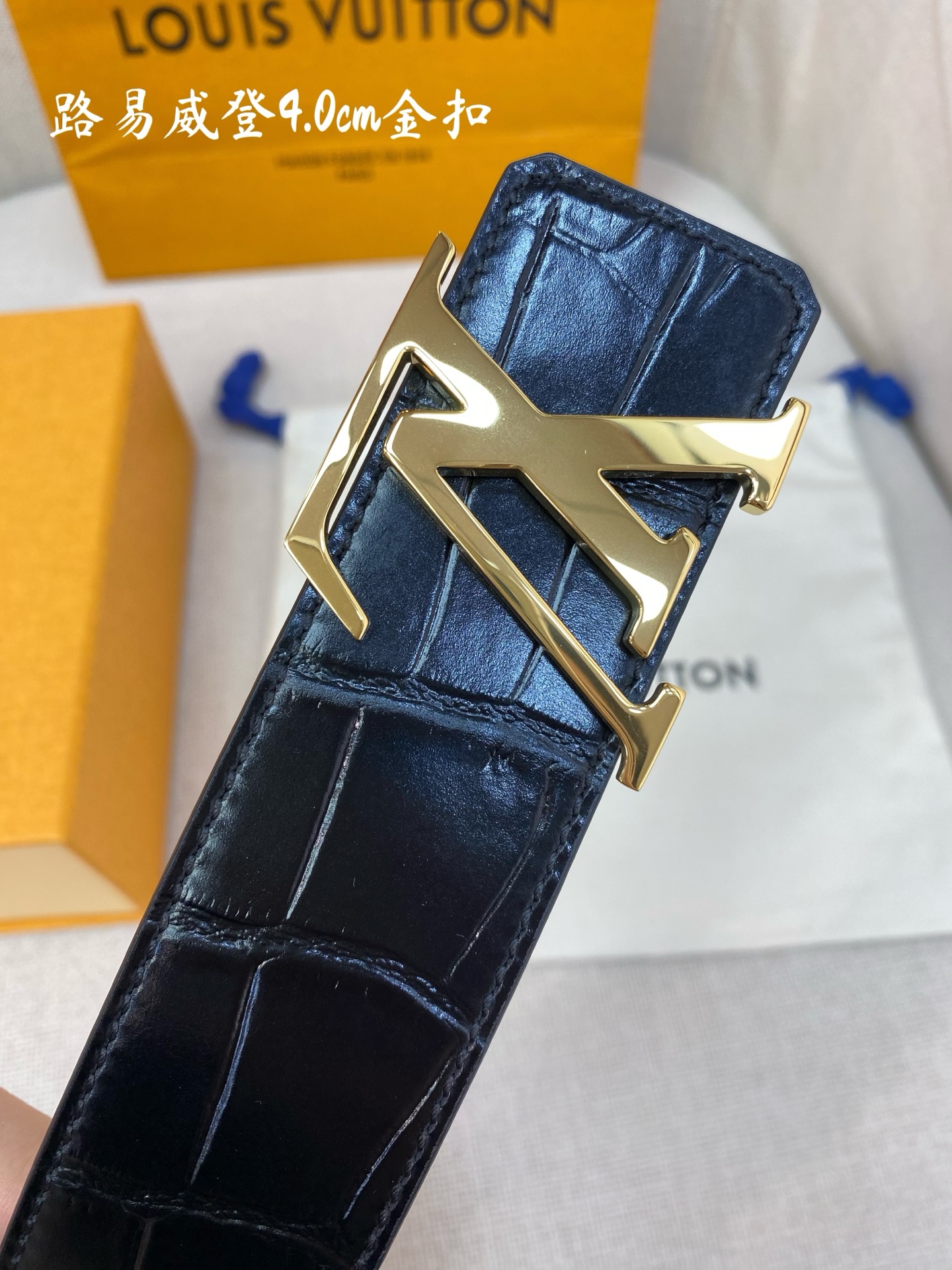 Louis Vuitton Male Basic Belt Cow Leather S-l