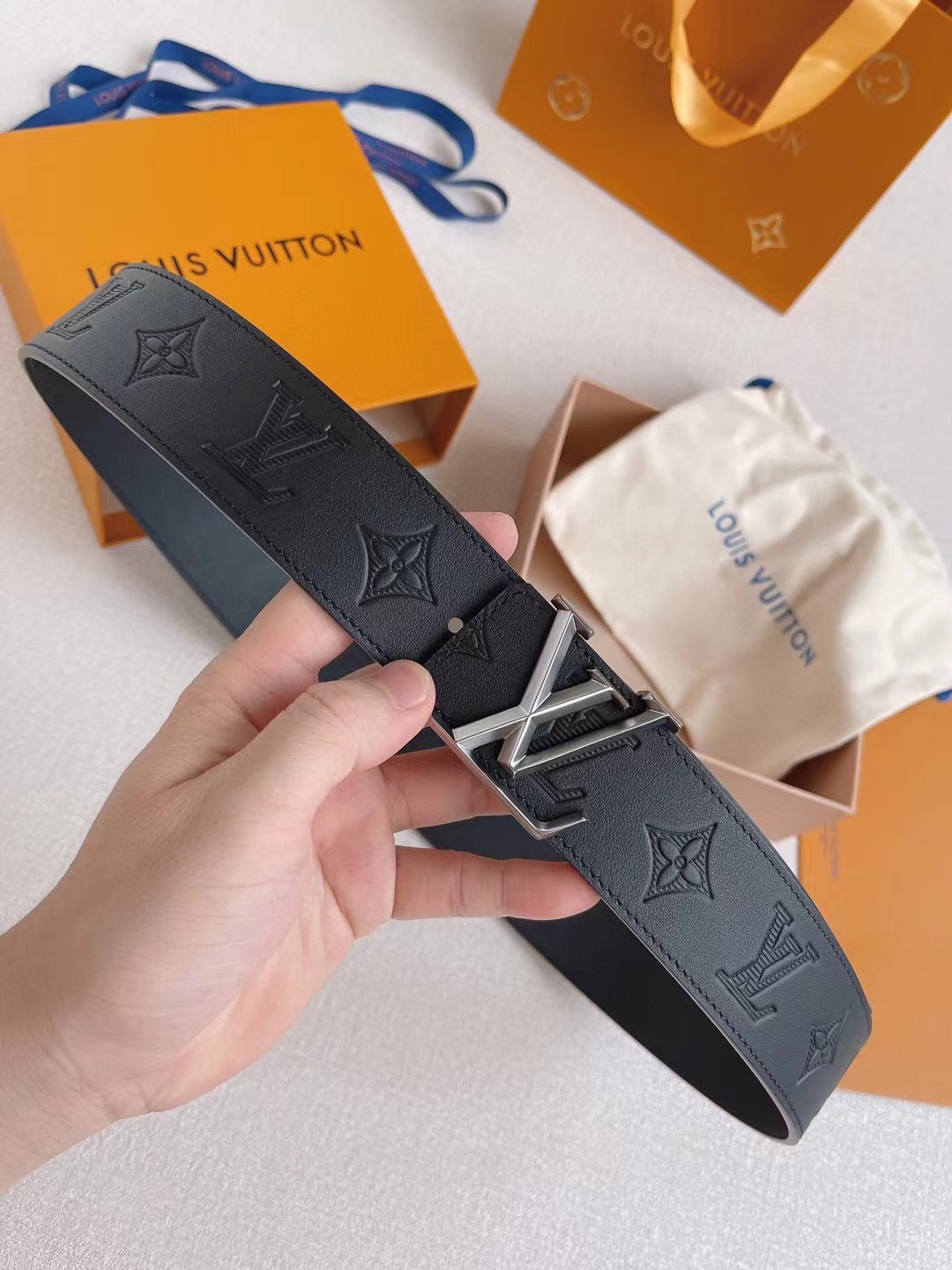 Louis Vuitton Basic Belt Cow Leather 40mm-m-l