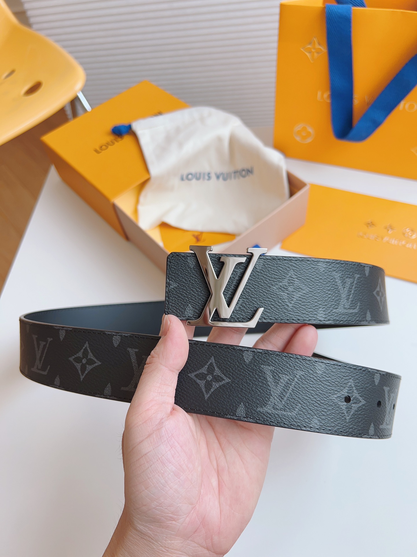 Louis Vuitton Basic Belt 40mm-l