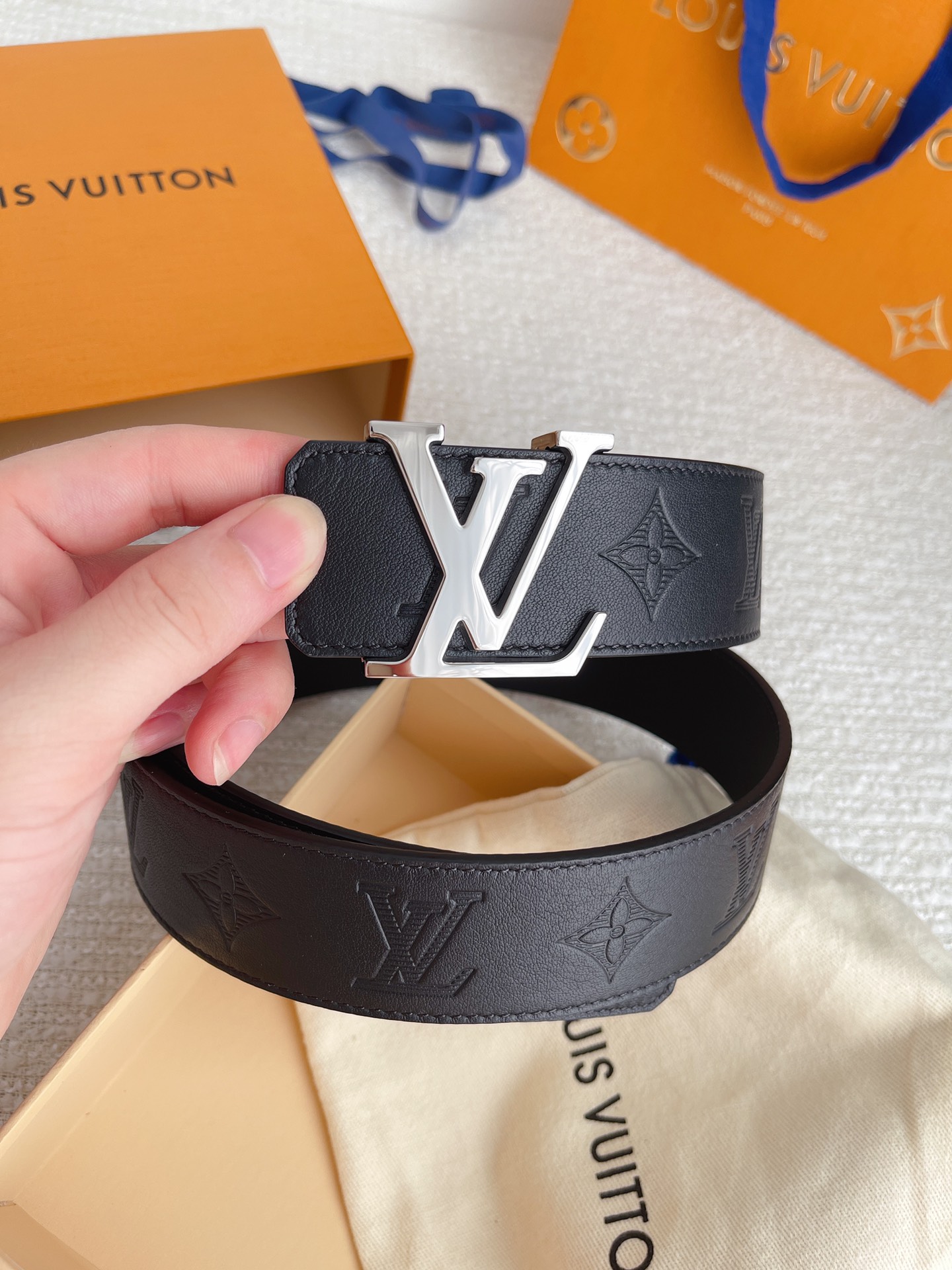 Louis Vuitton Male Basic Belt Cow Leather S-l